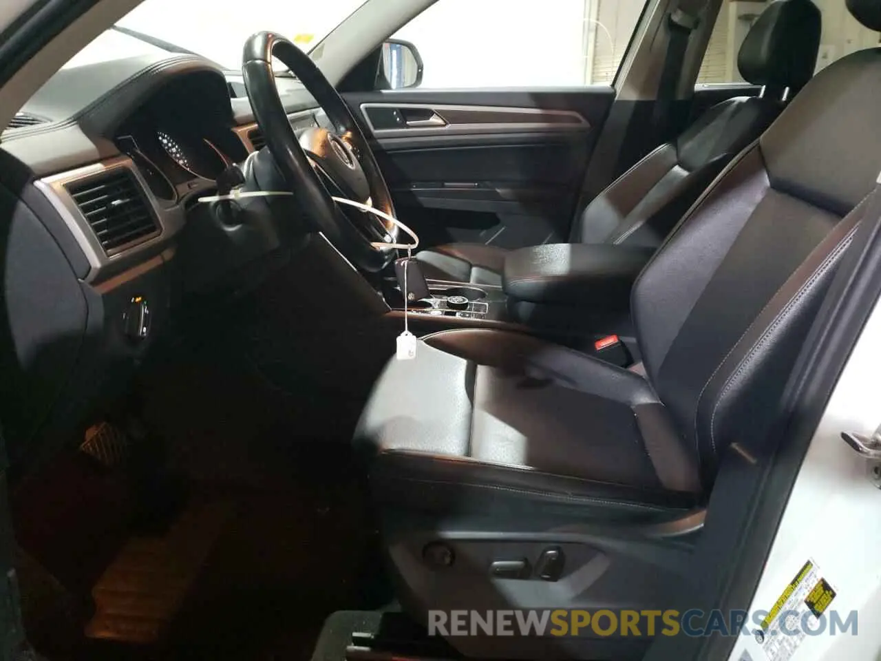 7 fotografías del automóvil dañado 1V2UR2CA6KC580782 VOLKSWAGEN ATLAS 2019