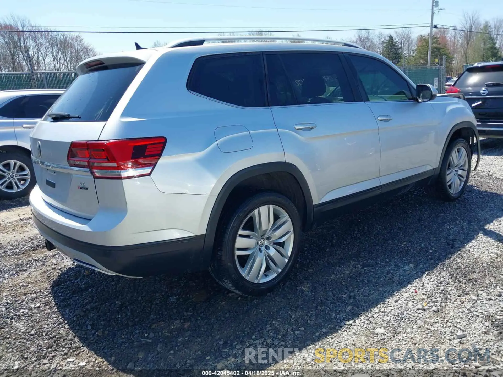 4 fotografías del automóvil dañado 1V2UR2CA7KC528108 VOLKSWAGEN ATLAS 2019