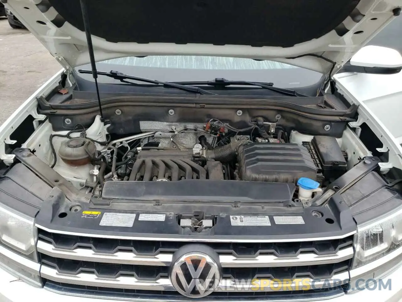12 fotografías del automóvil dañado 1V2UR2CA9KC503923 VOLKSWAGEN ATLAS 2019