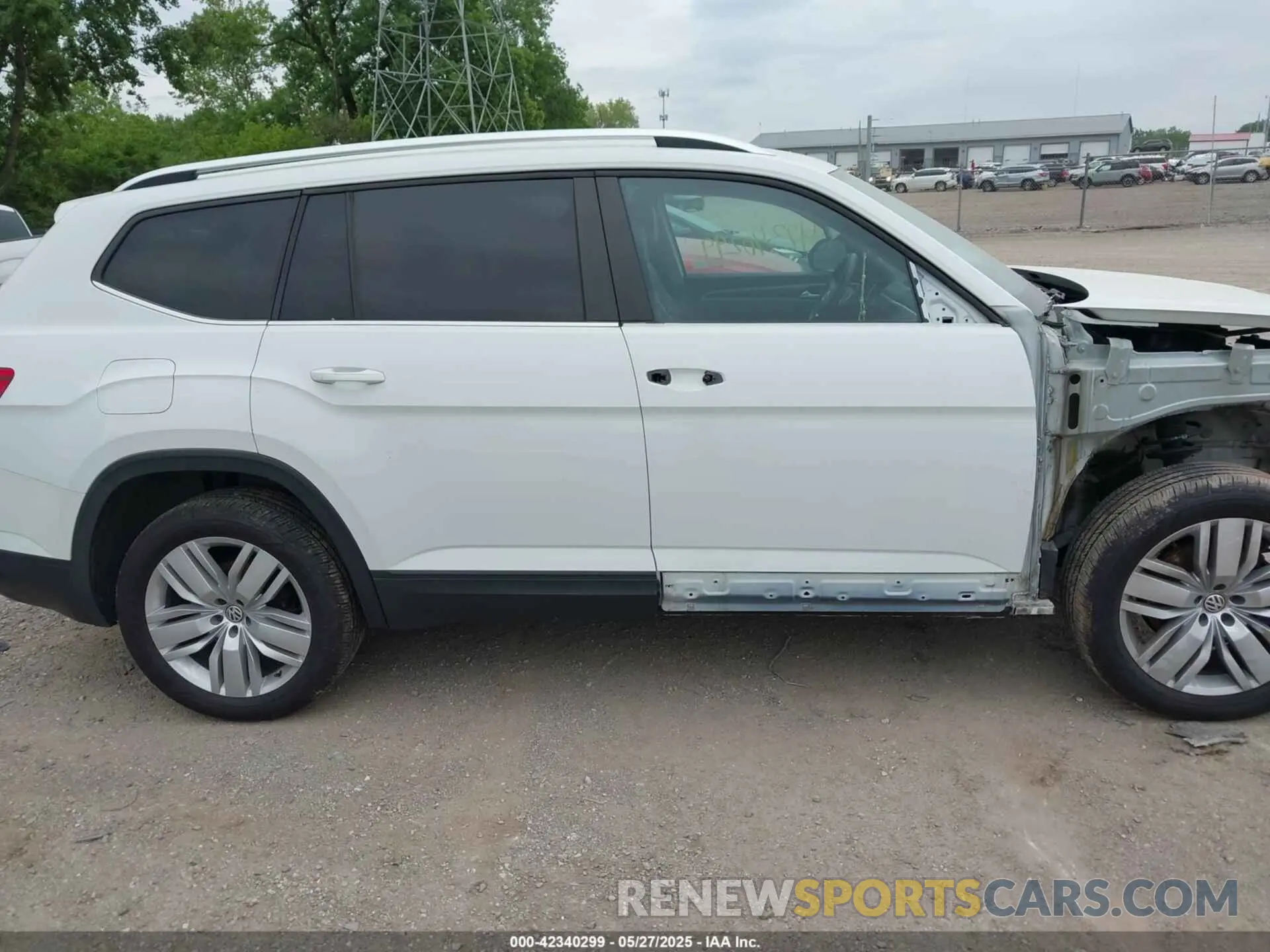 13 fotografías del automóvil dañado 1V2UR2CA9KC510726 VOLKSWAGEN ATLAS 2019