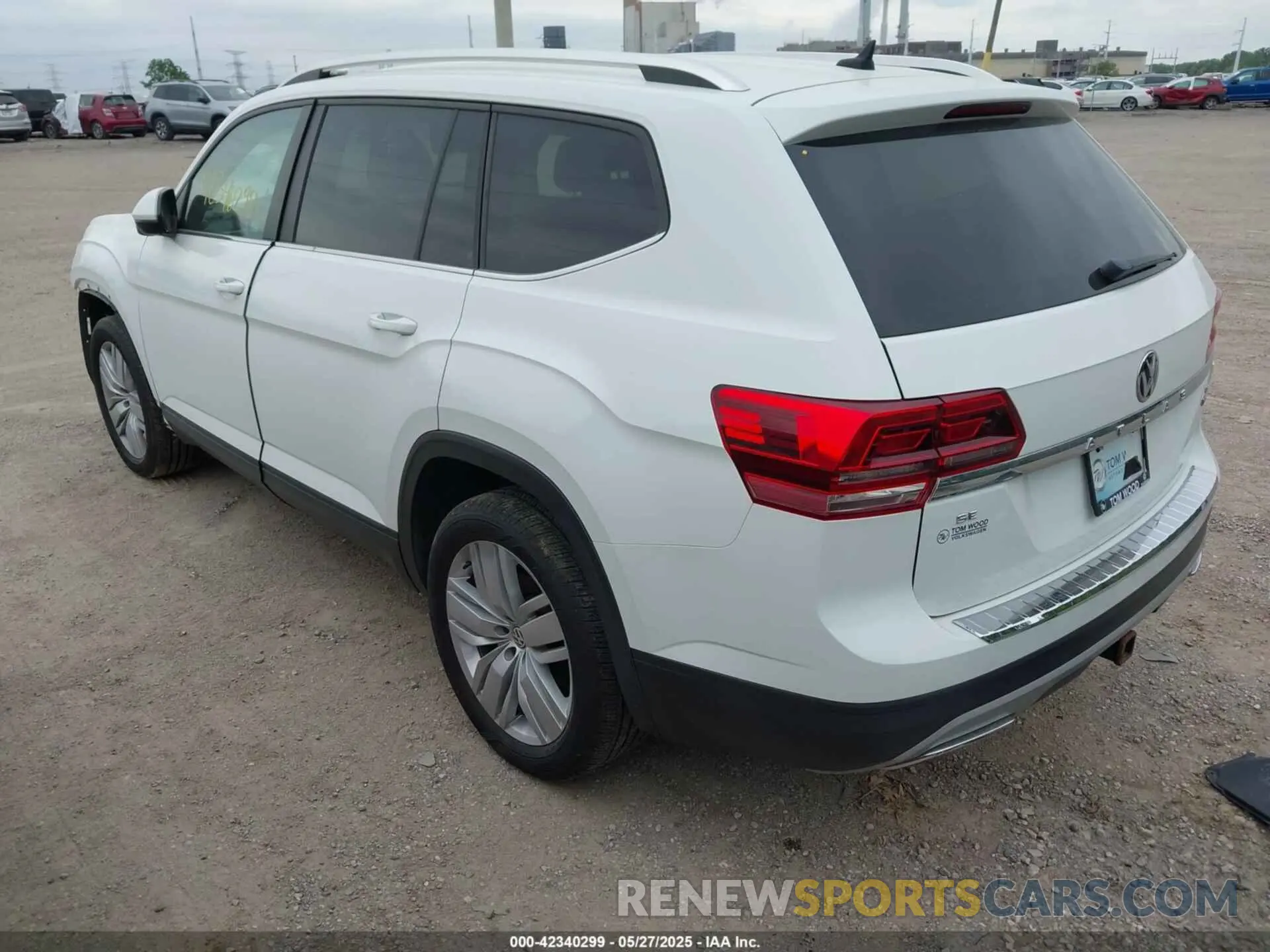 3 fotografías del automóvil dañado 1V2UR2CA9KC510726 VOLKSWAGEN ATLAS 2019