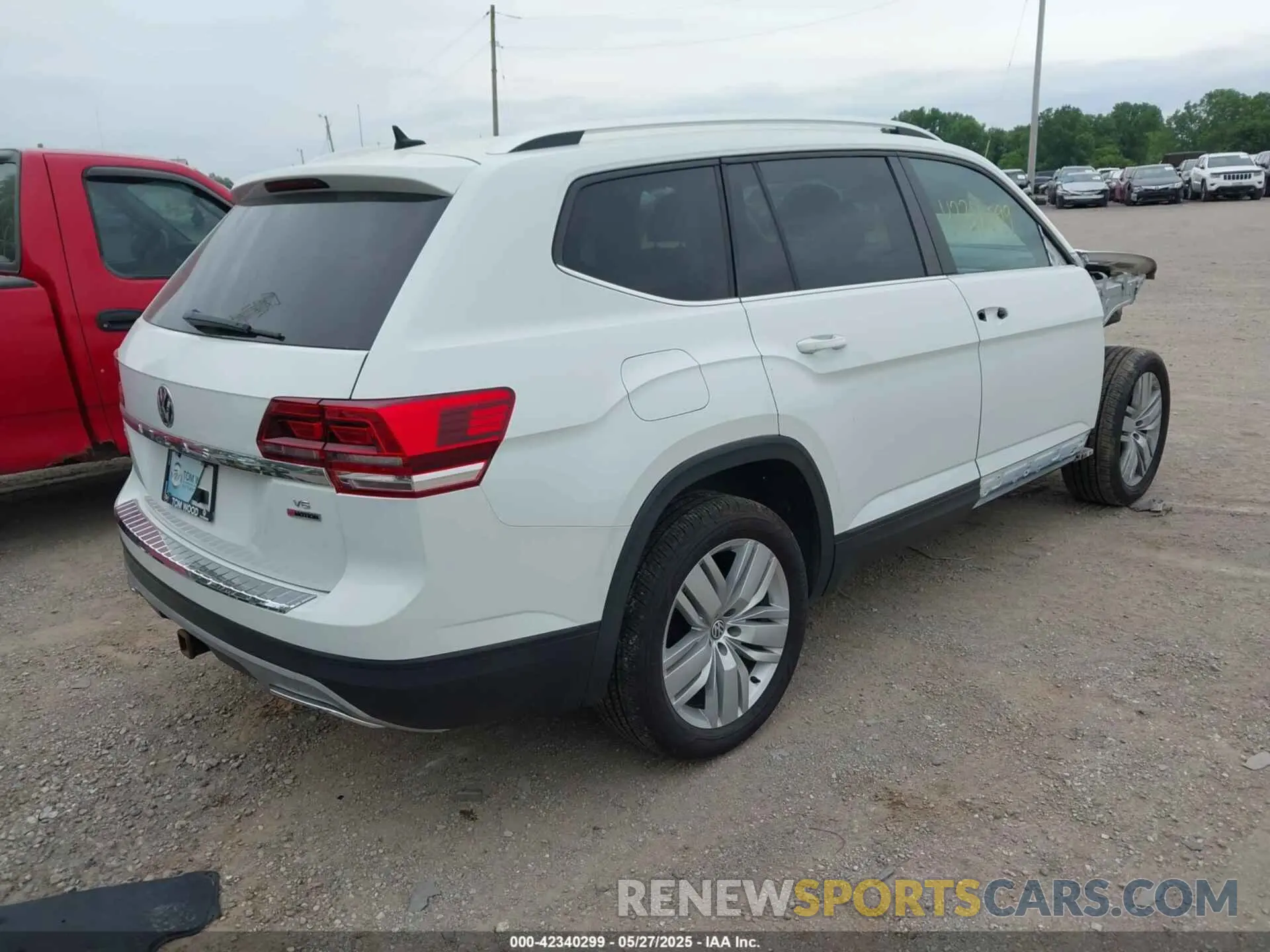 4 fotografías del automóvil dañado 1V2UR2CA9KC510726 VOLKSWAGEN ATLAS 2019