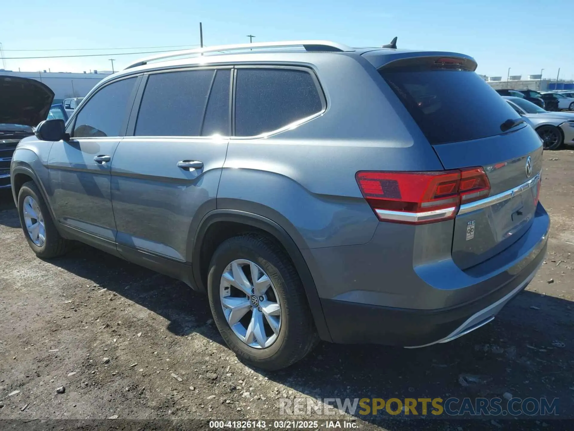 3 fotografías del automóvil dañado 1V2UR2CA9KC556024 VOLKSWAGEN ATLAS 2019