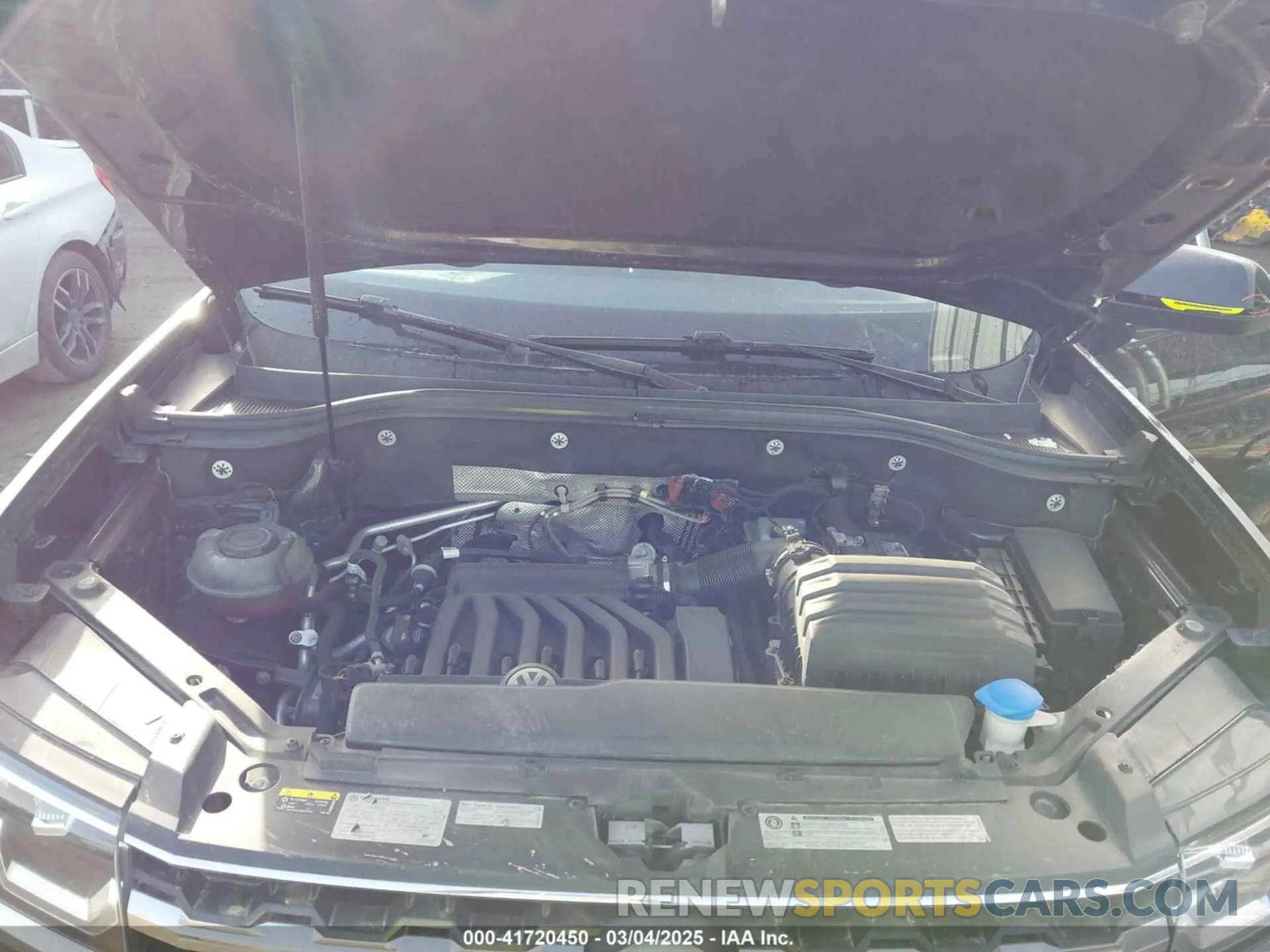 10 fotografías del automóvil dañado 1V2UR2CAXKC533741 VOLKSWAGEN ATLAS 2019