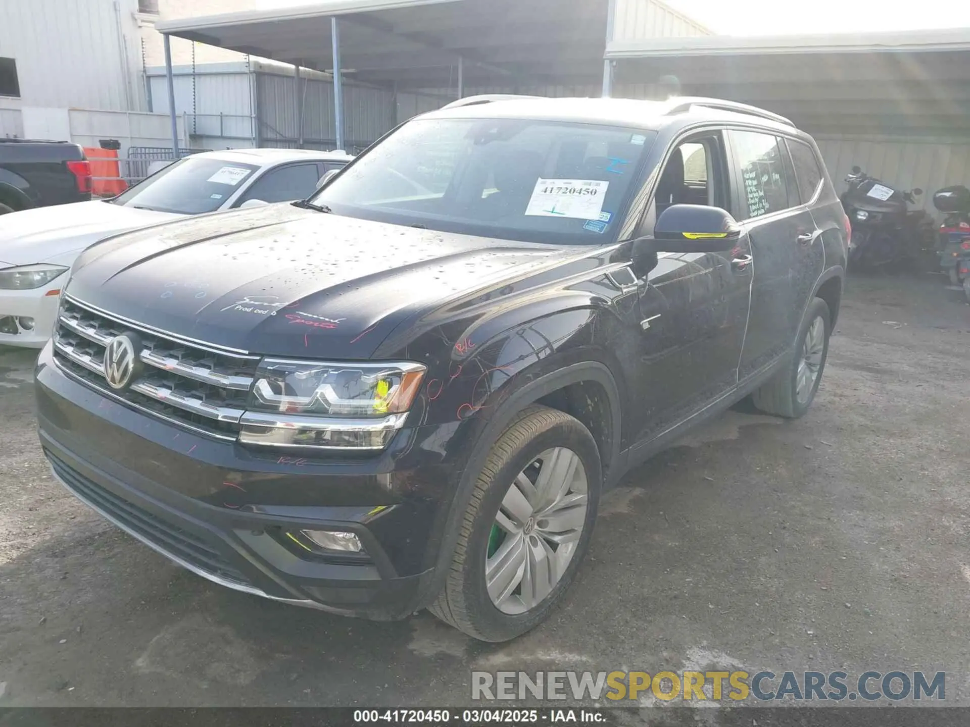 2 fotografías del automóvil dañado 1V2UR2CAXKC533741 VOLKSWAGEN ATLAS 2019