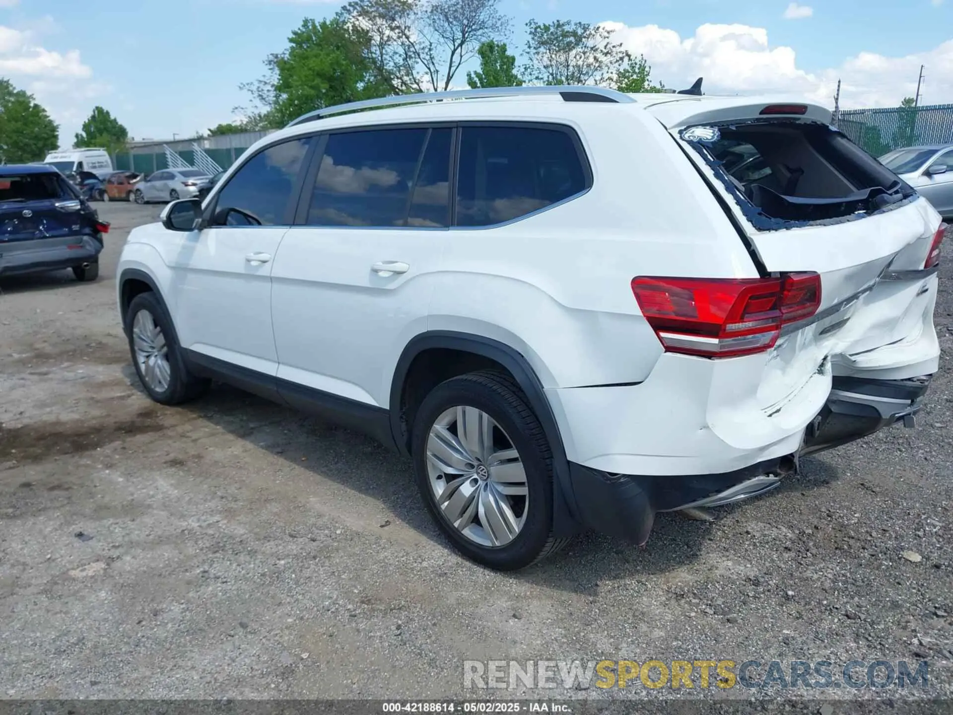 3 fotografías del automóvil dañado 1V2UR2CAXKC539779 VOLKSWAGEN ATLAS 2019