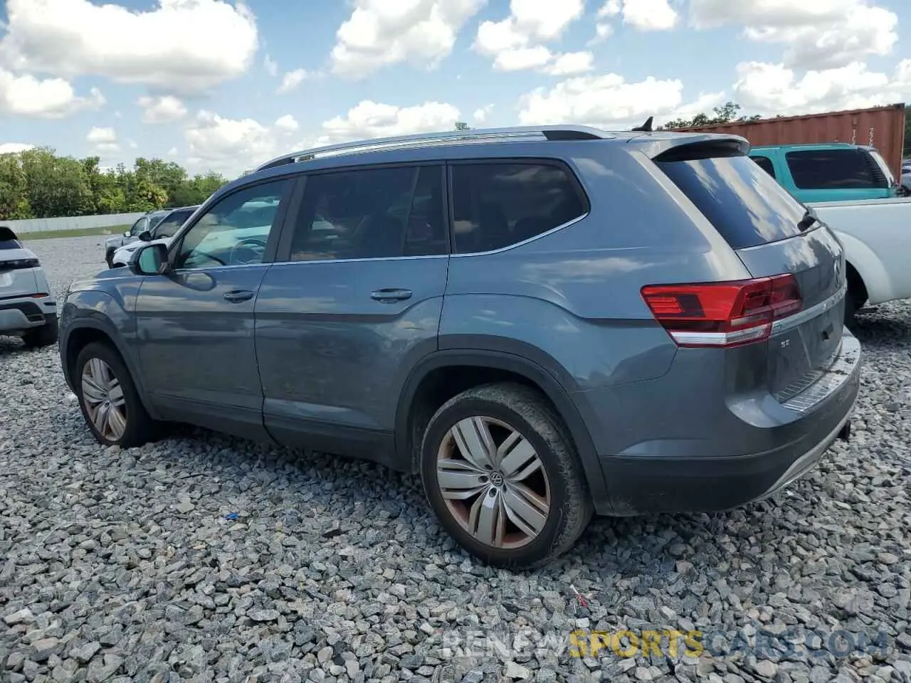 2 fotografías del automóvil dañado 1V2WR2CA0KC578356 VOLKSWAGEN ATLAS 2019