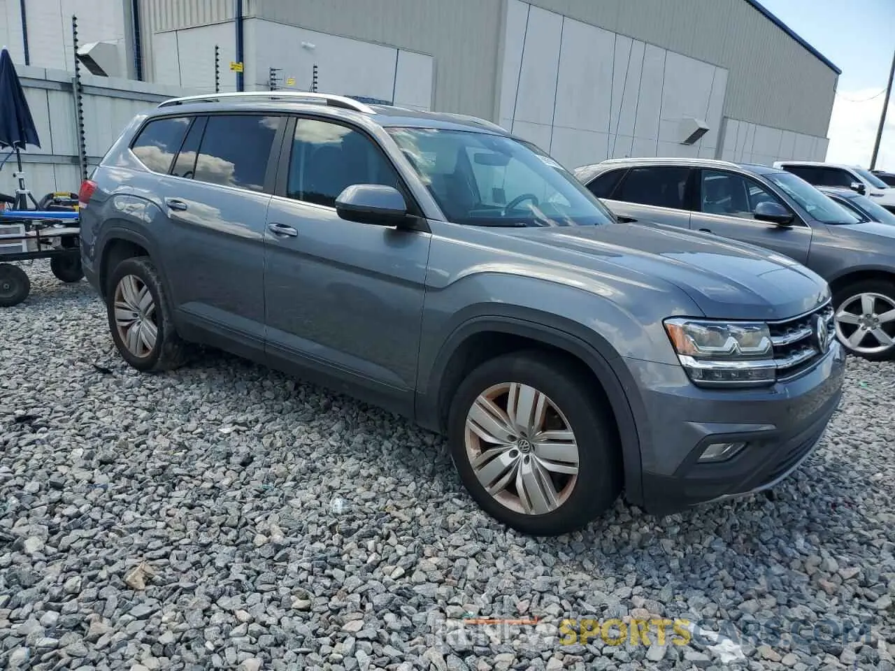 4 fotografías del automóvil dañado 1V2WR2CA0KC578356 VOLKSWAGEN ATLAS 2019