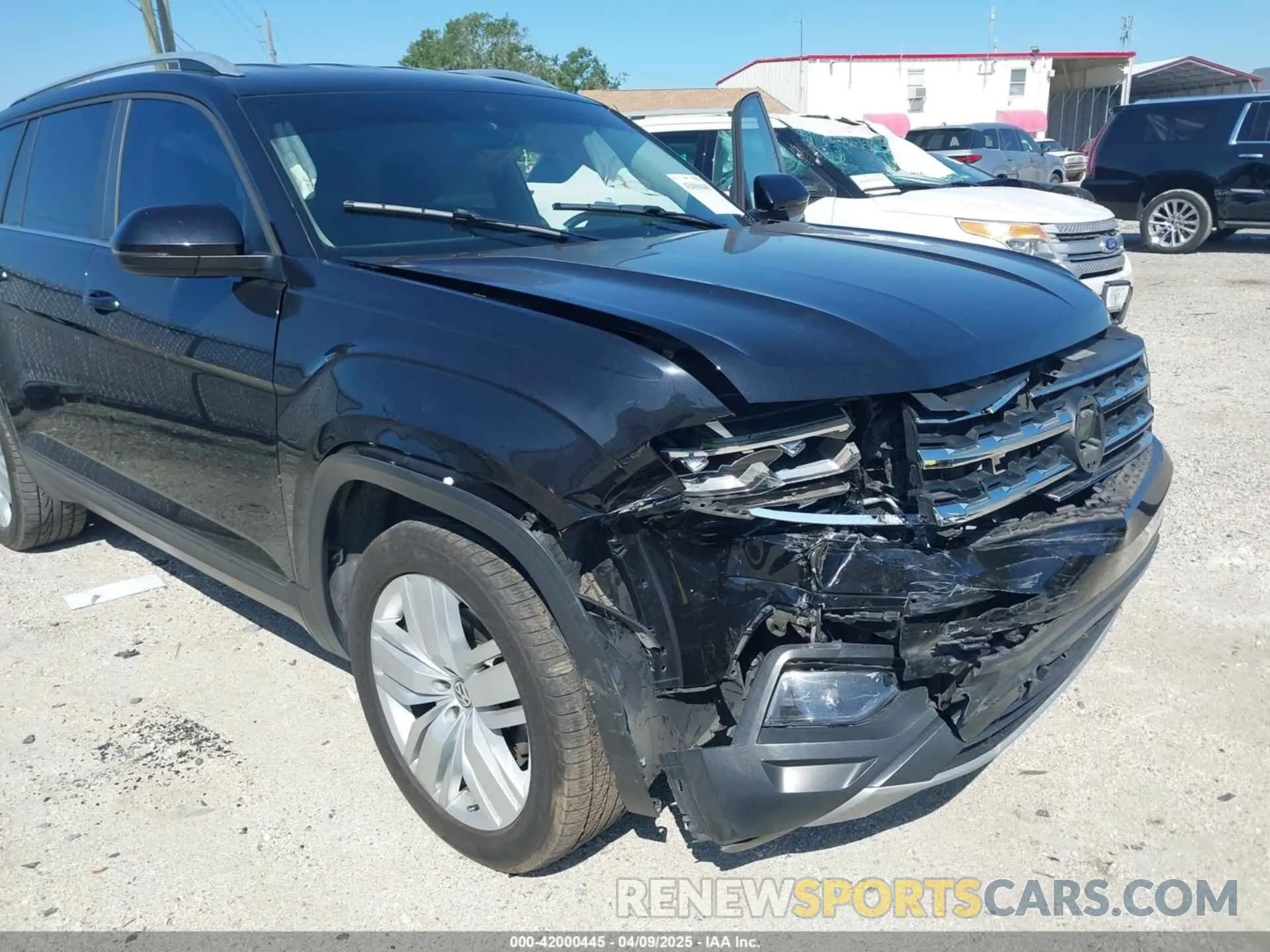 6 fotografías del automóvil dañado 1V2WR2CA1KC502998 VOLKSWAGEN ATLAS 2019