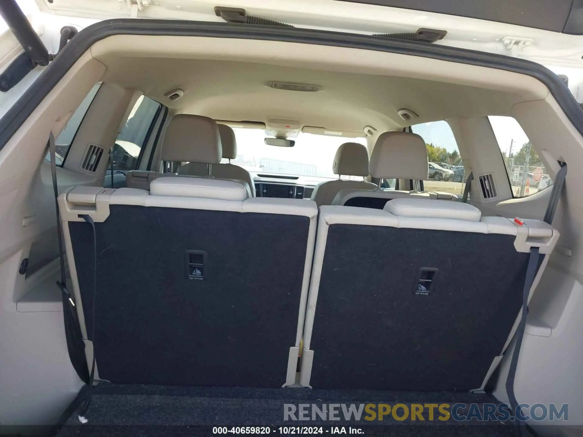 8 fotografías del automóvil dañado 1V2WR2CA1KC545124 VOLKSWAGEN ATLAS 2019