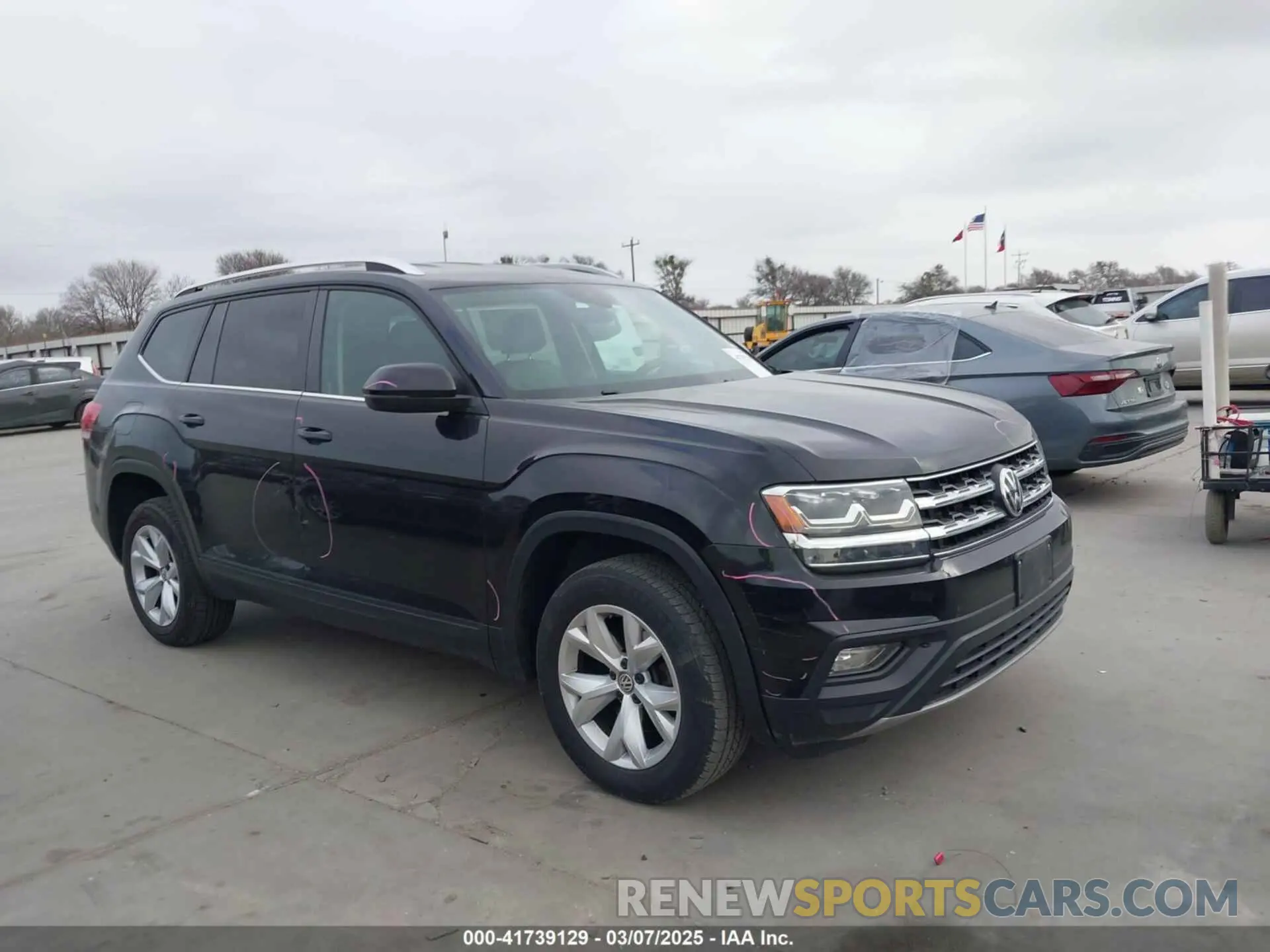 13 fotografías del automóvil dañado 1V2WR2CA1KC560593 VOLKSWAGEN ATLAS 2019