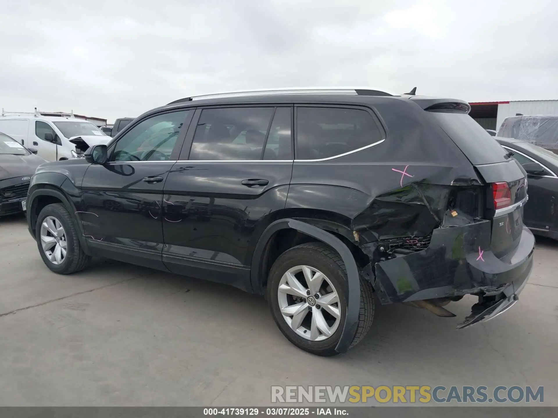 14 fotografías del automóvil dañado 1V2WR2CA1KC560593 VOLKSWAGEN ATLAS 2019