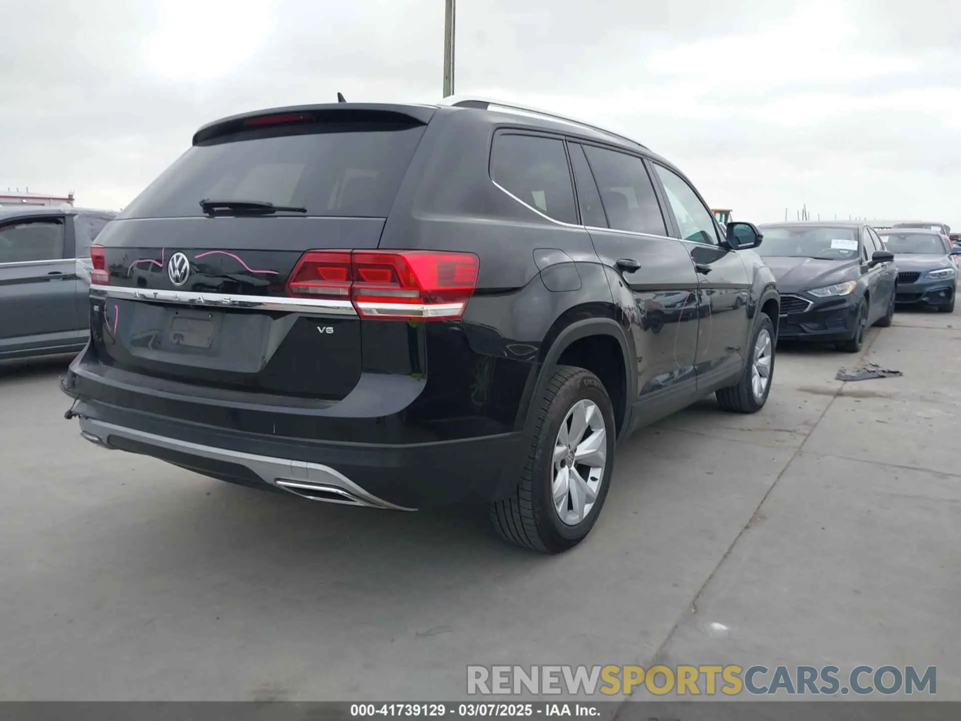 4 fotografías del automóvil dañado 1V2WR2CA1KC560593 VOLKSWAGEN ATLAS 2019