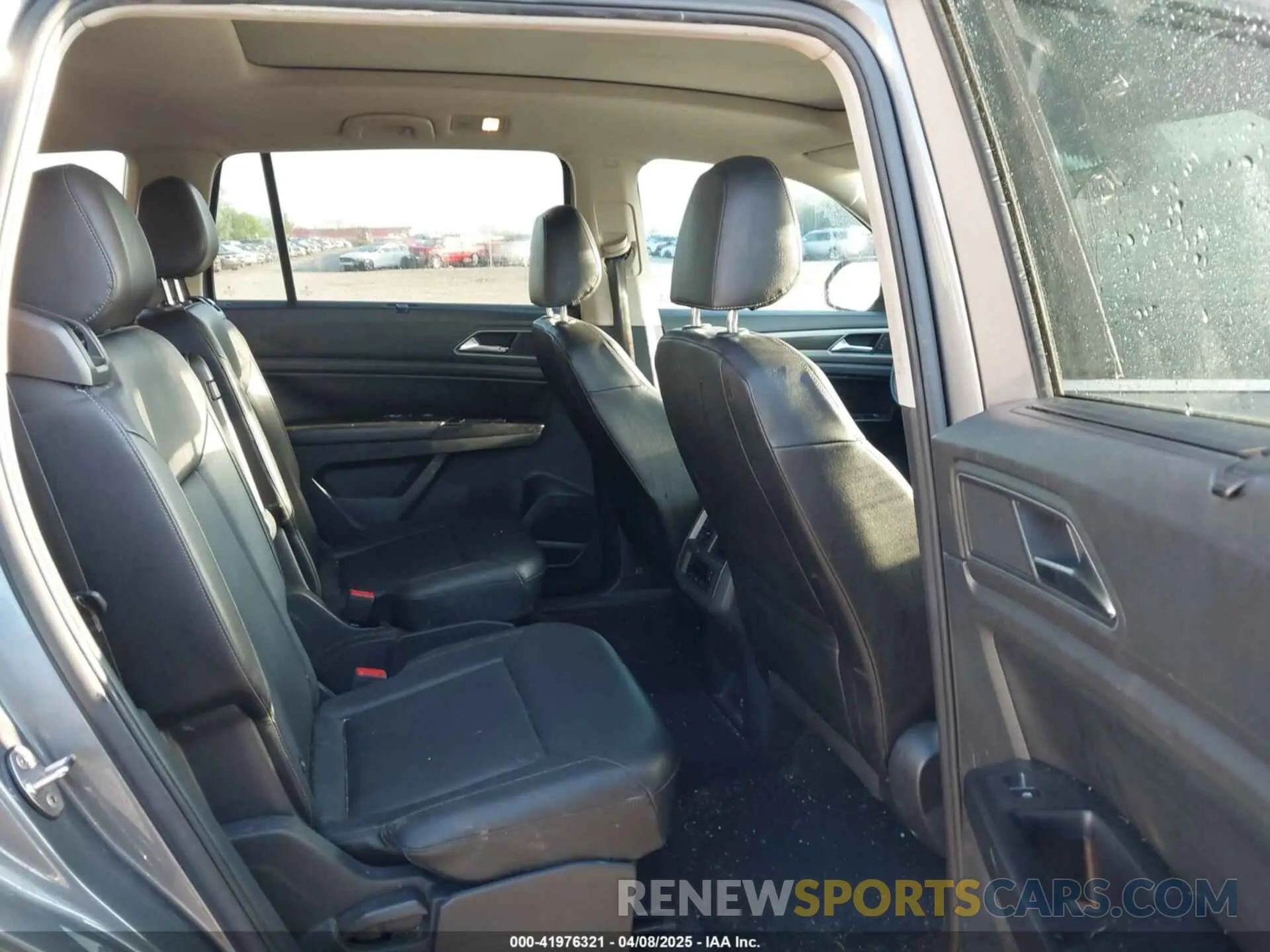 8 fotografías del automóvil dañado 1V2WR2CA1KC567222 VOLKSWAGEN ATLAS 2019