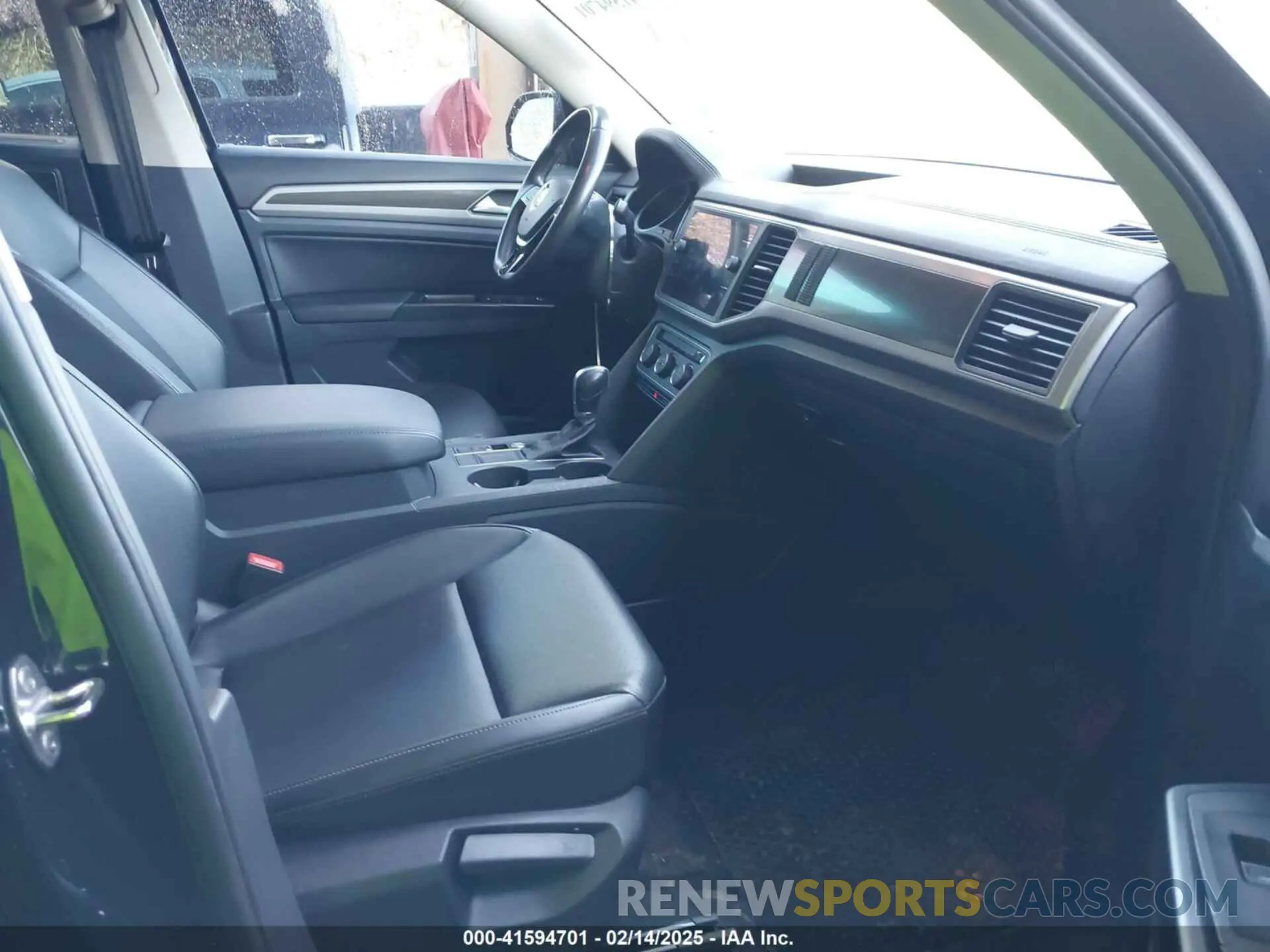5 fotografías del automóvil dañado 1V2WR2CA1KC609792 VOLKSWAGEN ATLAS 2019