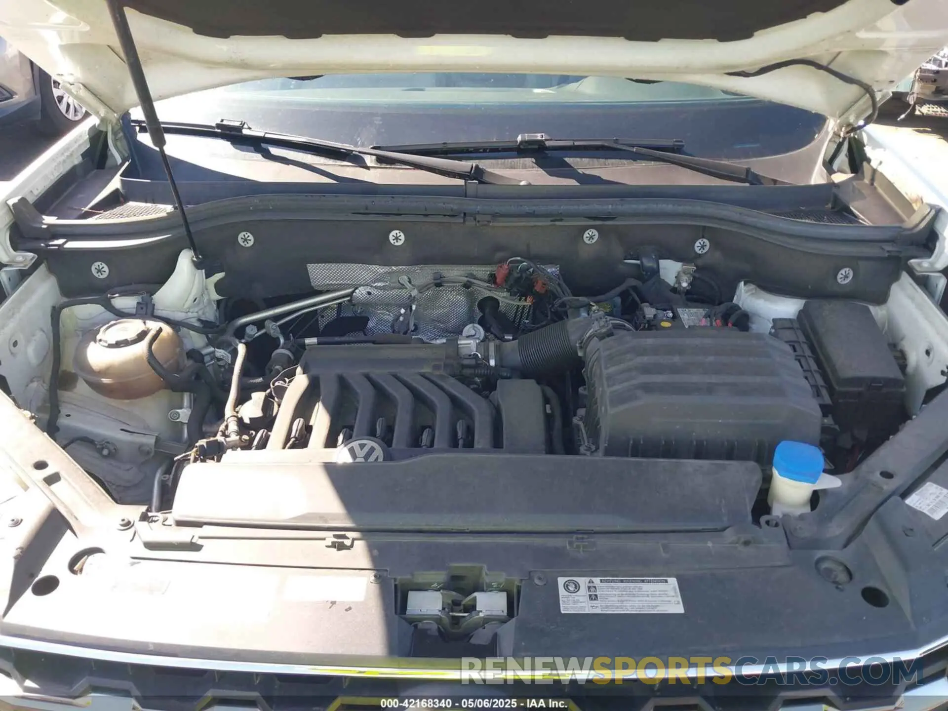 10 fotografías del automóvil dañado 1V2WR2CA3KC503490 VOLKSWAGEN ATLAS 2019