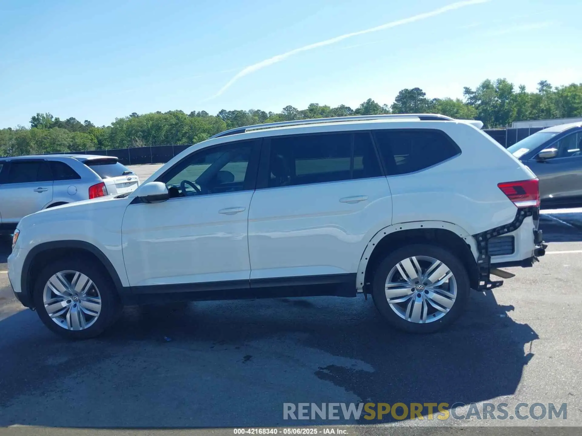 15 fotografías del automóvil dañado 1V2WR2CA3KC503490 VOLKSWAGEN ATLAS 2019