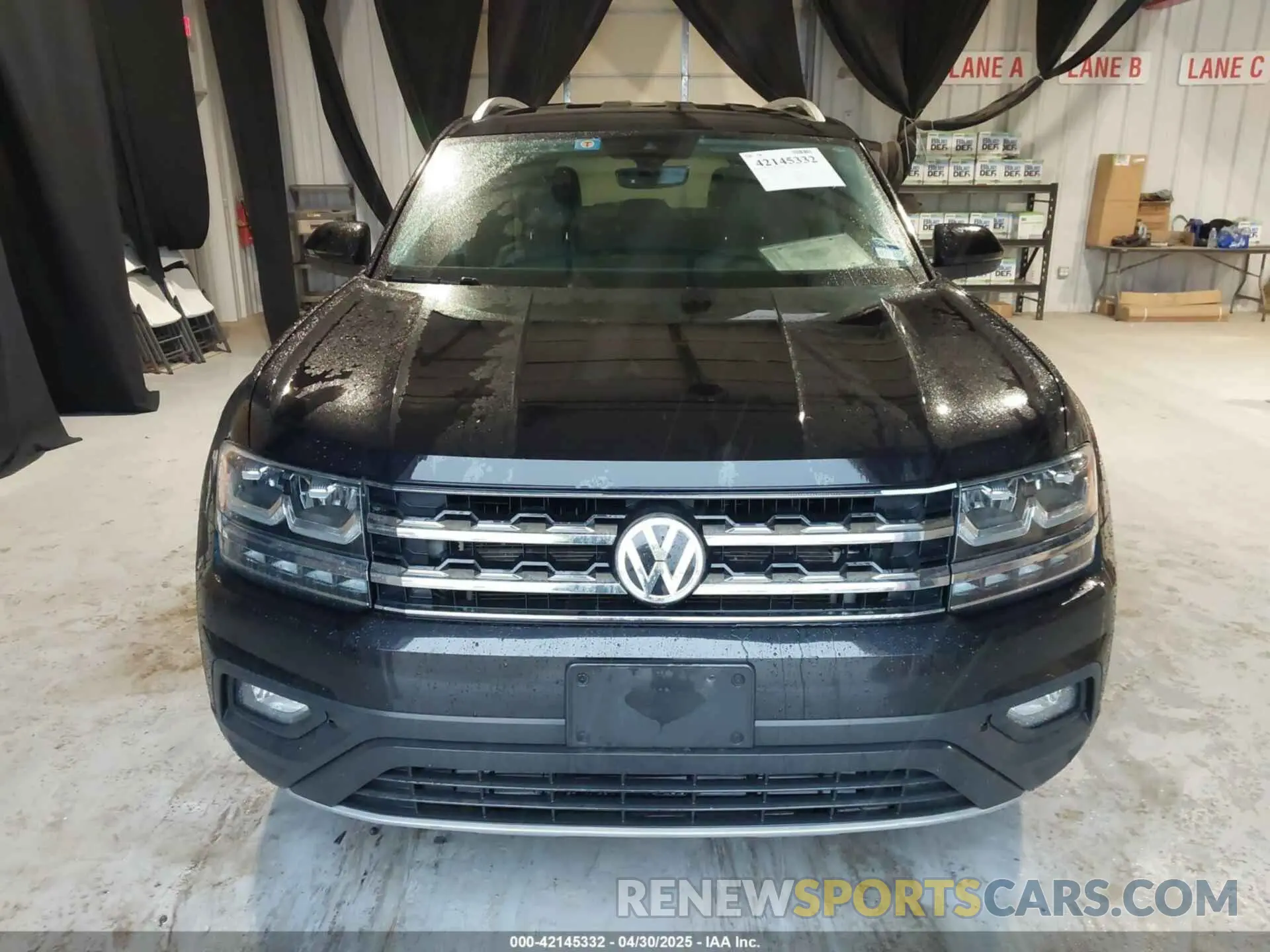11 fotografías del automóvil dañado 1V2WR2CA3KC603377 VOLKSWAGEN ATLAS 2019