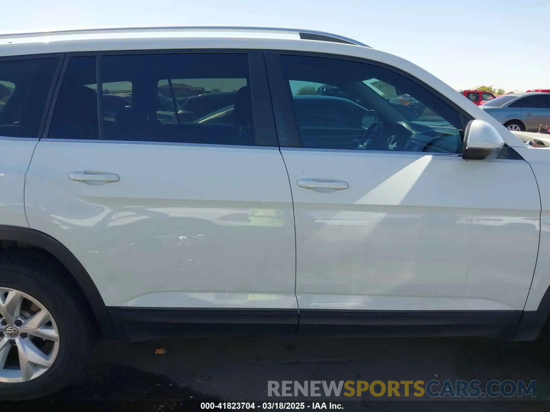 13 fotografías del automóvil dañado 1V2WR2CA6KC560718 VOLKSWAGEN ATLAS 2019
