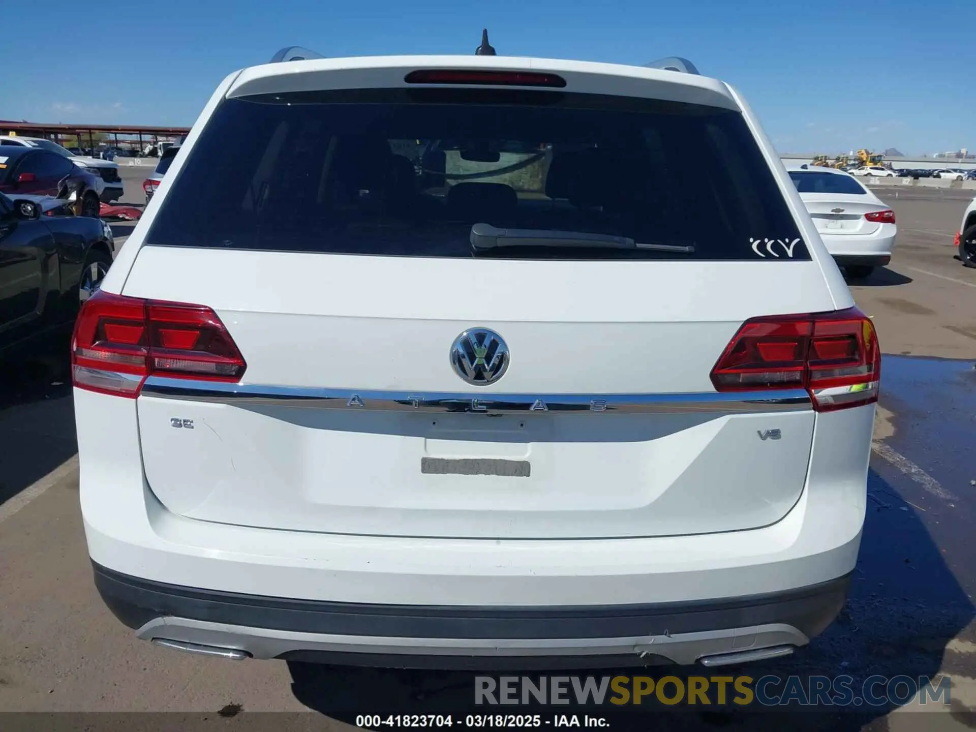16 fotografías del automóvil dañado 1V2WR2CA6KC560718 VOLKSWAGEN ATLAS 2019