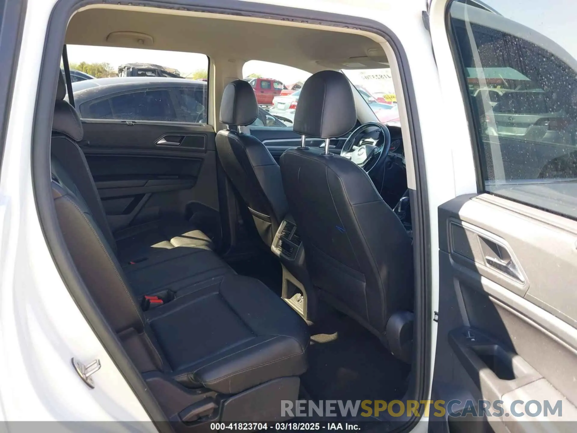 8 fotografías del automóvil dañado 1V2WR2CA6KC560718 VOLKSWAGEN ATLAS 2019