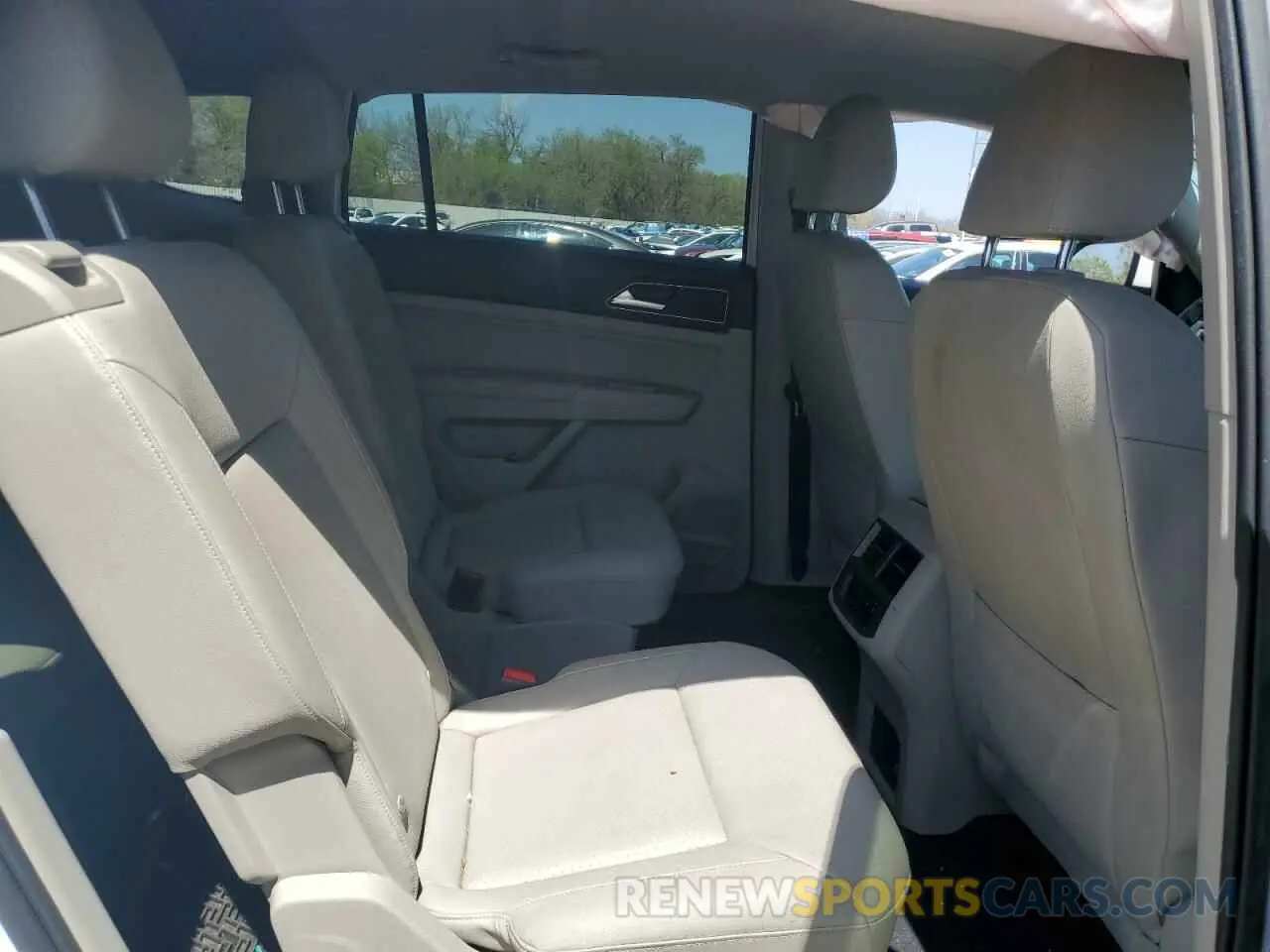 11 fotografías del automóvil dañado 1V2WR2CA7KC598569 VOLKSWAGEN ATLAS 2019