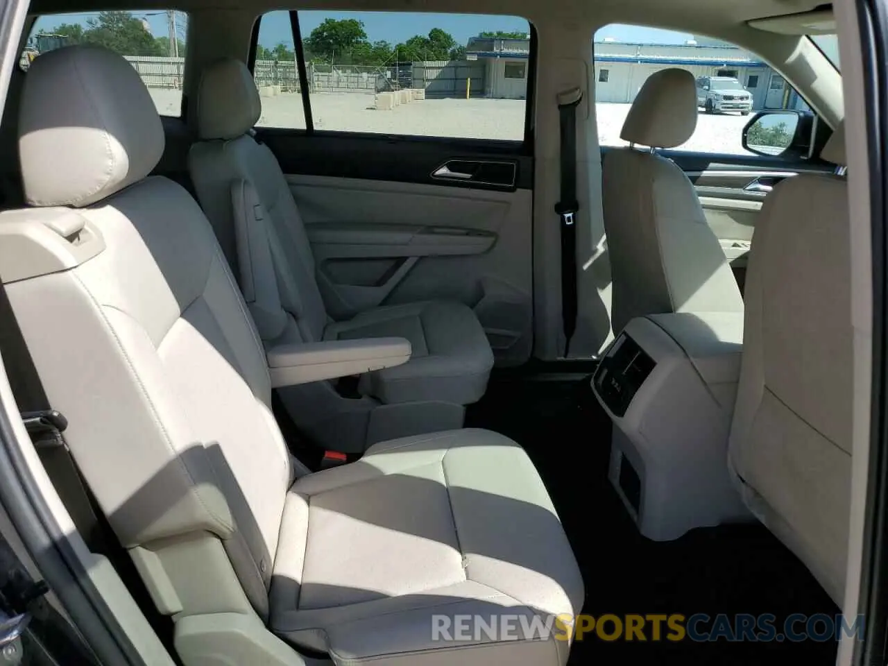 11 fotografías del automóvil dañado 1V2WR2CA7KC609182 VOLKSWAGEN ATLAS 2019