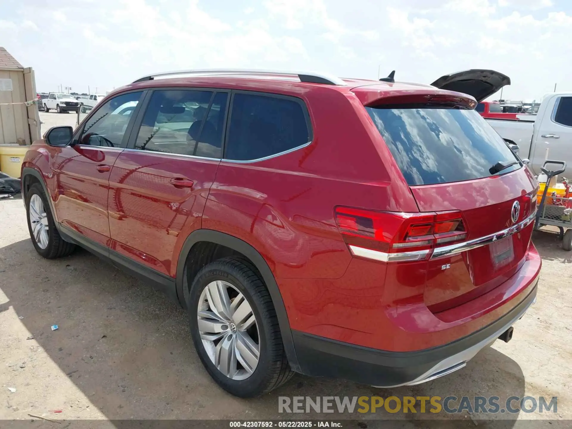 3 fotografías del automóvil dañado 1V2WR2CAXKC563315 VOLKSWAGEN ATLAS 2019