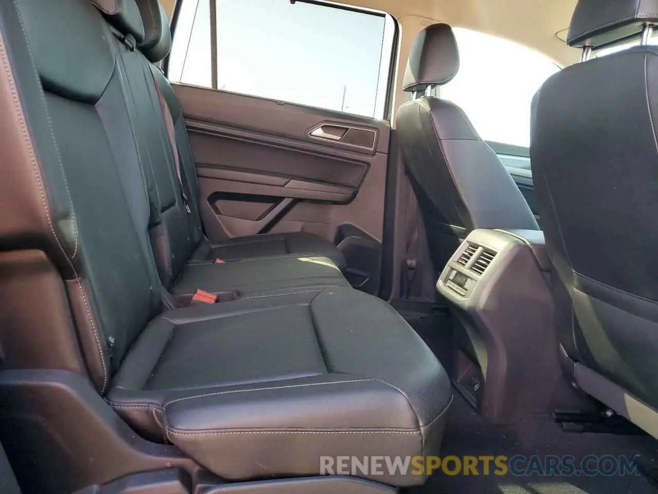11 fotografías del automóvil dañado 1V2WR2CAXKC576470 VOLKSWAGEN ATLAS 2019