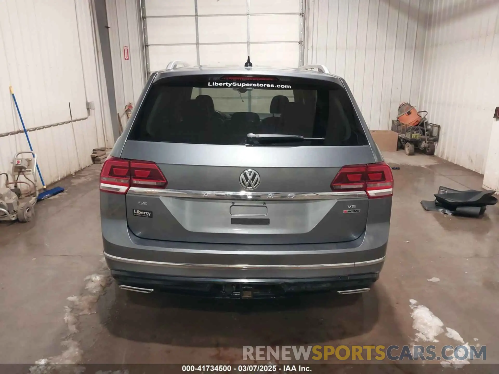 17 fotografías del automóvil dañado 1V2XR2CA0KC589099 VOLKSWAGEN ATLAS 2019
