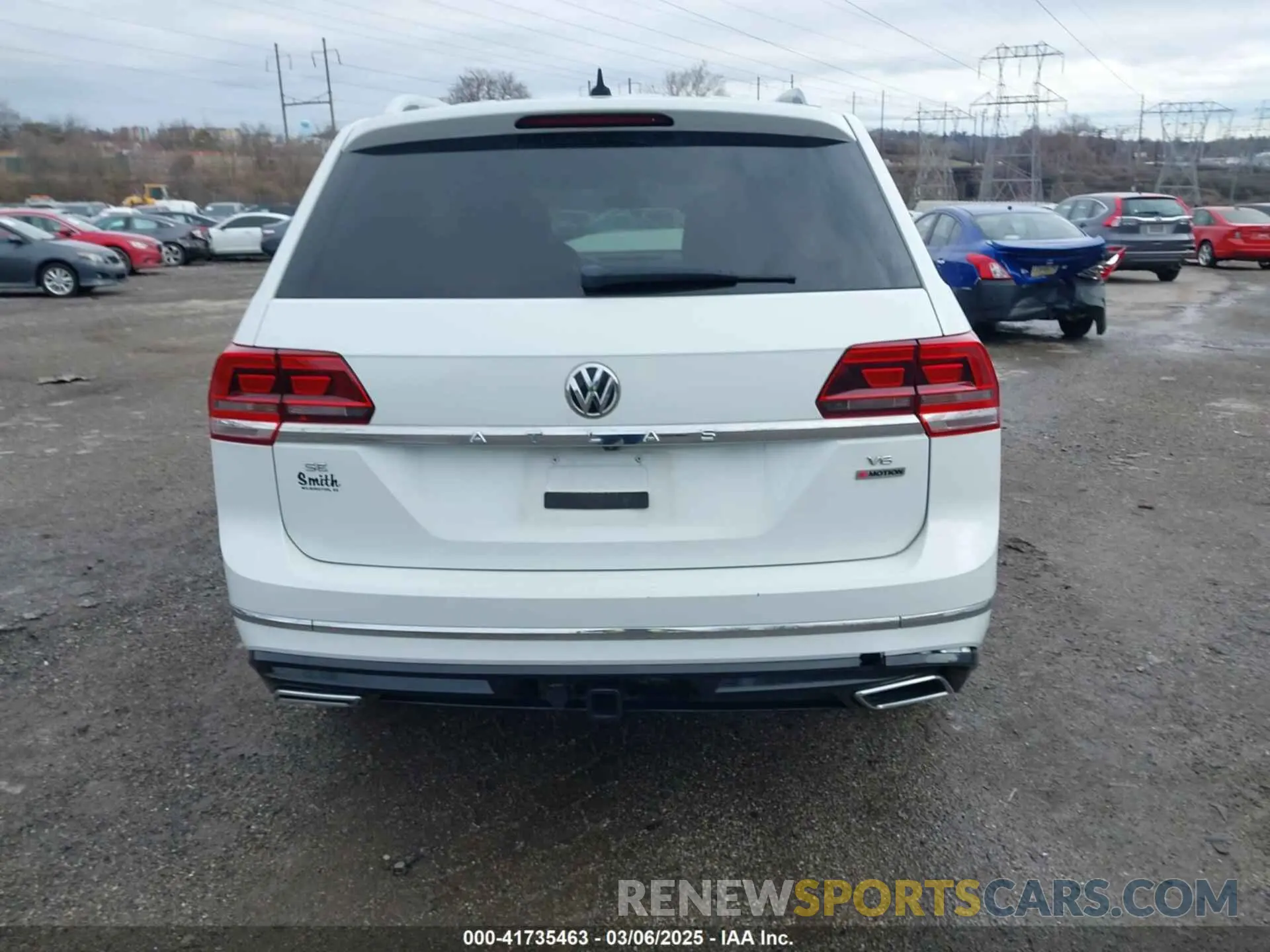 17 fotografías del automóvil dañado 1V2XR2CA2KC613418 VOLKSWAGEN ATLAS 2019