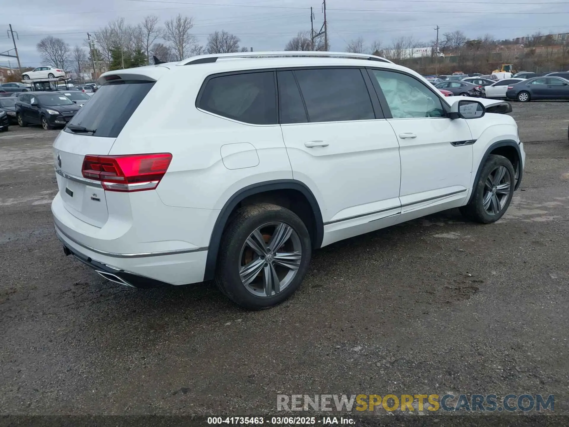 4 fotografías del automóvil dañado 1V2XR2CA2KC613418 VOLKSWAGEN ATLAS 2019