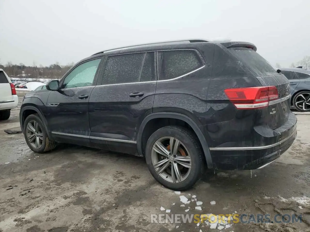 2 fotografías del automóvil dañado 1V2XR2CA5KC523809 VOLKSWAGEN ATLAS 2019