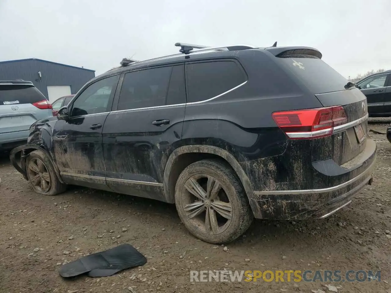 2 fotografías del automóvil dañado 1V2XR2CA8KC617151 VOLKSWAGEN ATLAS 2019
