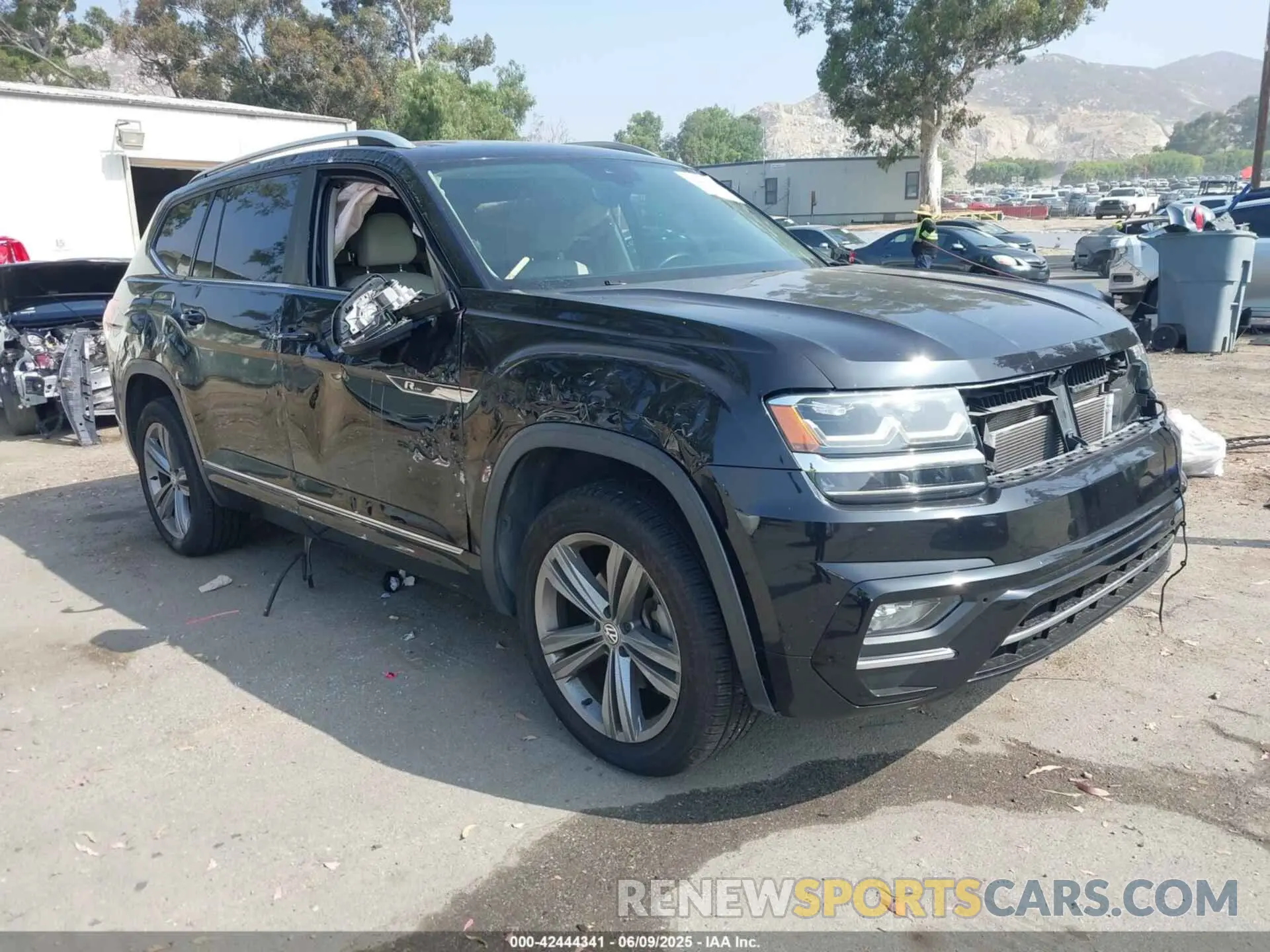 1 fotografías del automóvil dañado 1V2XR2CA9KC520010 VOLKSWAGEN ATLAS 2019