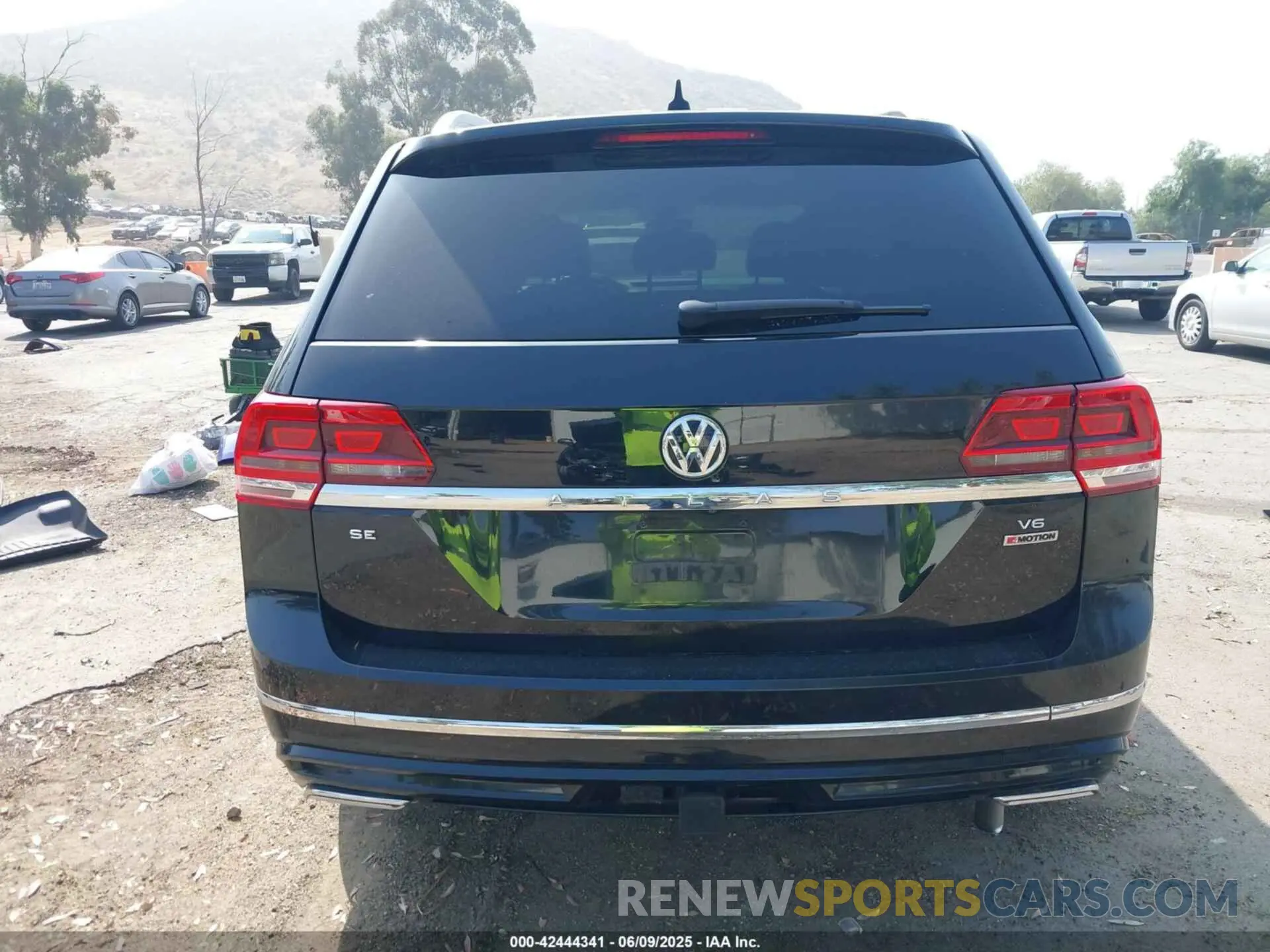 15 fotografías del automóvil dañado 1V2XR2CA9KC520010 VOLKSWAGEN ATLAS 2019