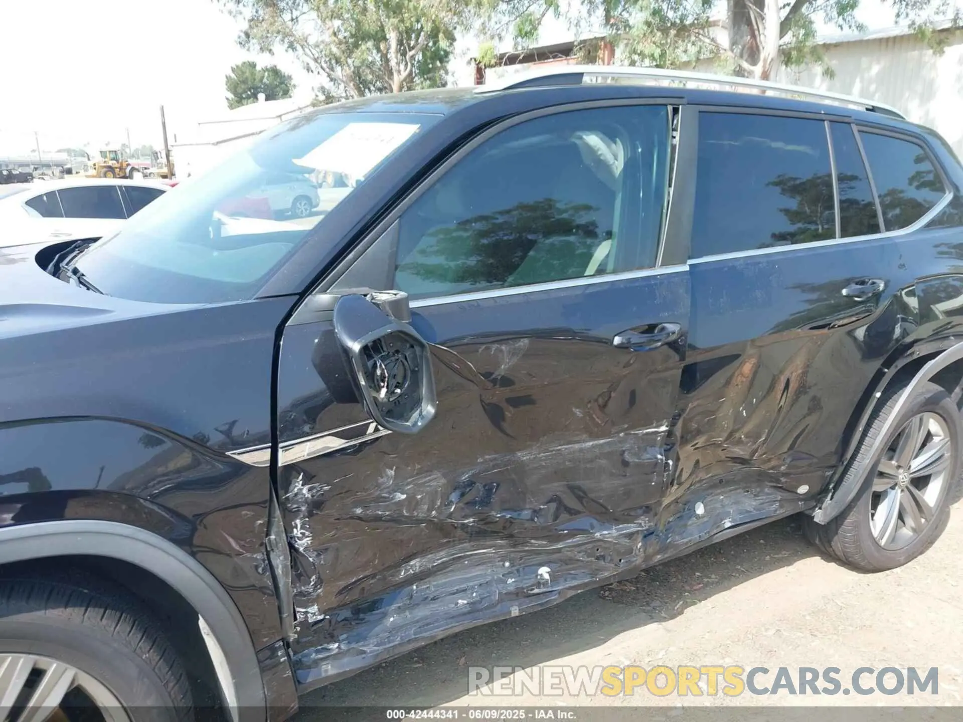 6 fotografías del automóvil dañado 1V2XR2CA9KC520010 VOLKSWAGEN ATLAS 2019