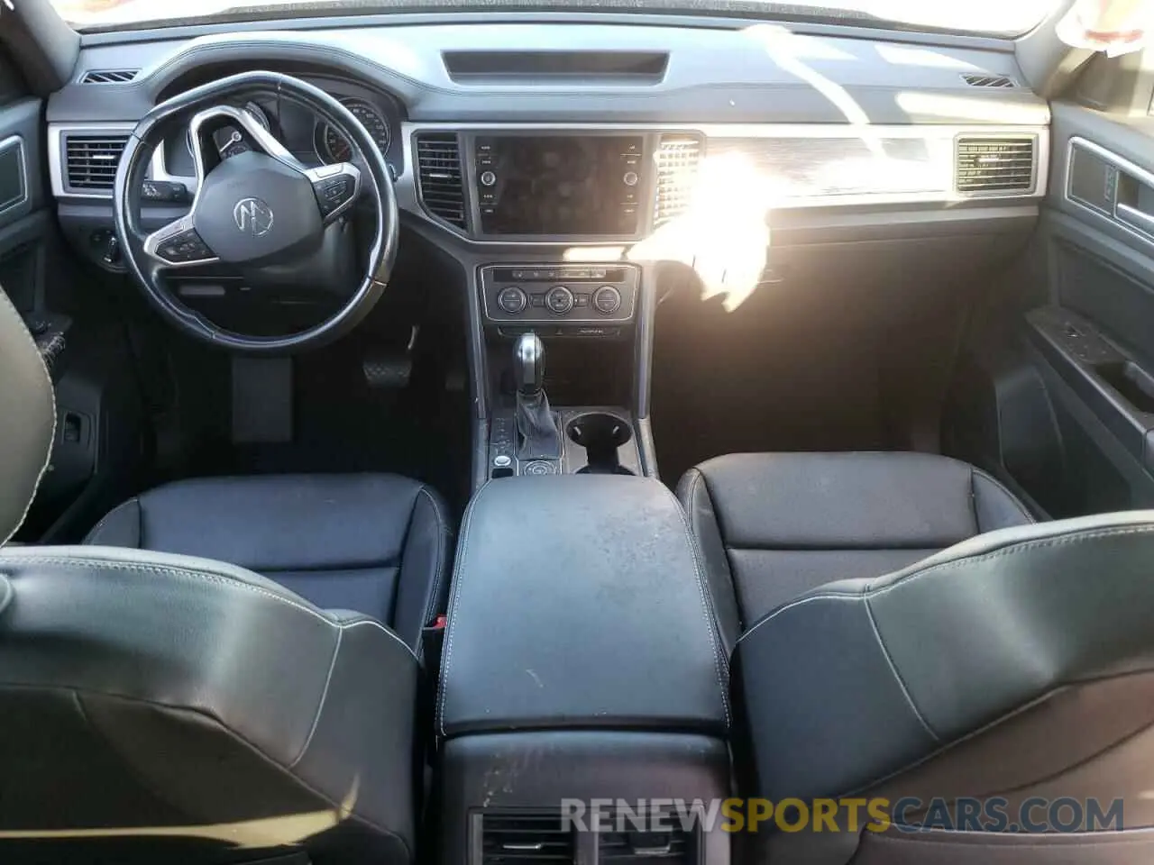 8 fotografías del automóvil dañado 1V21E2CA1LC210839 VOLKSWAGEN ATLAS 2020