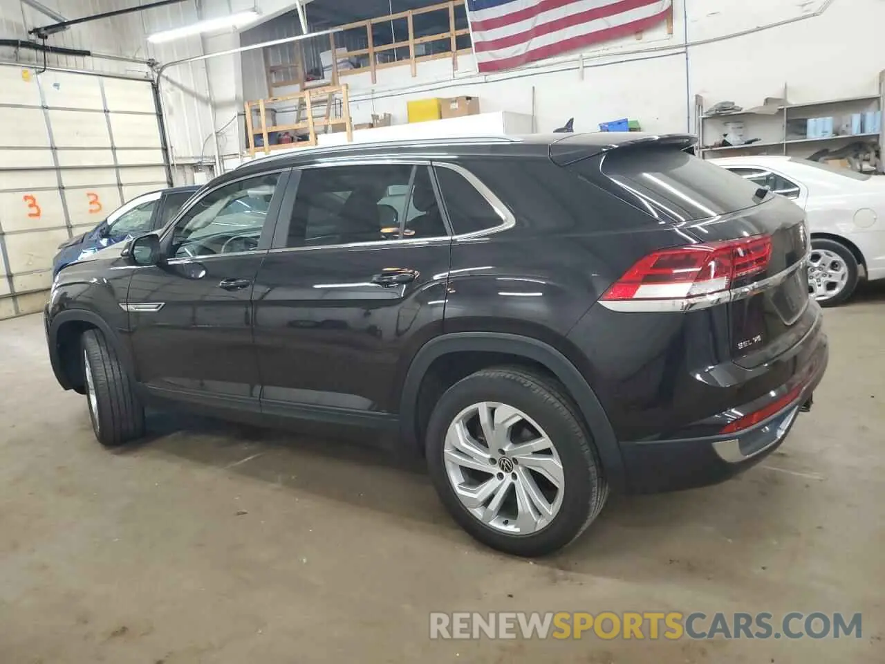2 fotografías del automóvil dañado 1V2ME2CA5LC214793 VOLKSWAGEN ATLAS 2020