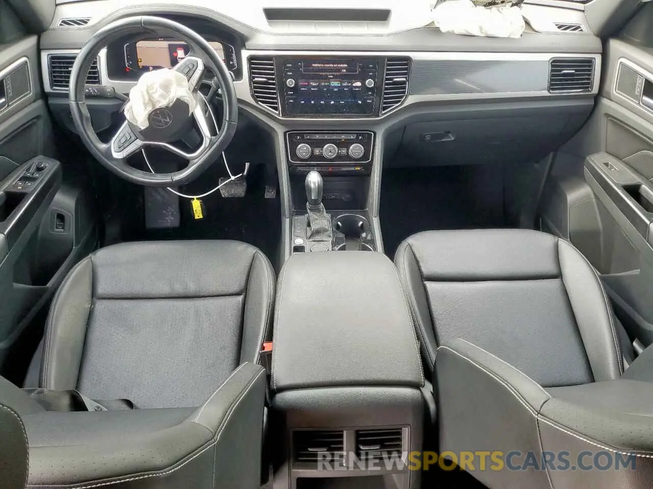 8 fotografías del automóvil dañado 1V2ME2CA7LC215380 VOLKSWAGEN ATLAS 2020