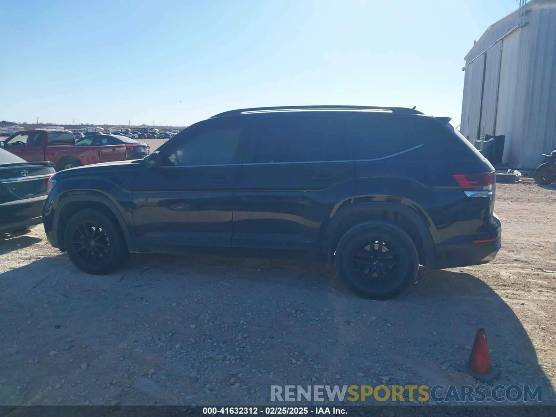 14 fotografías del automóvil dañado 1V2AP2CA1MC509016 VOLKSWAGEN ATLAS 2021