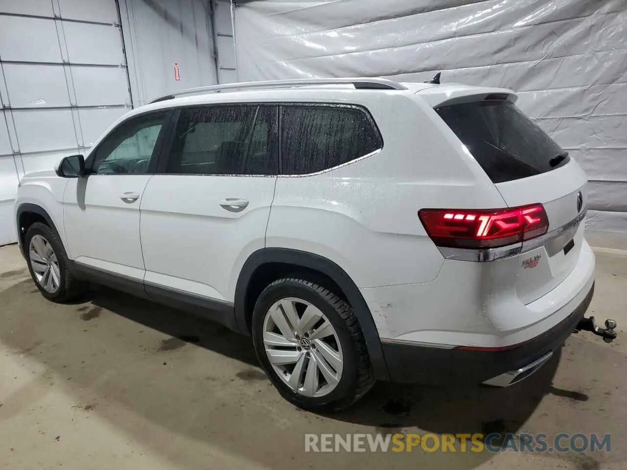 2 fotografías del automóvil dañado 1V2BR2CA0MC581890 VOLKSWAGEN ATLAS 2021