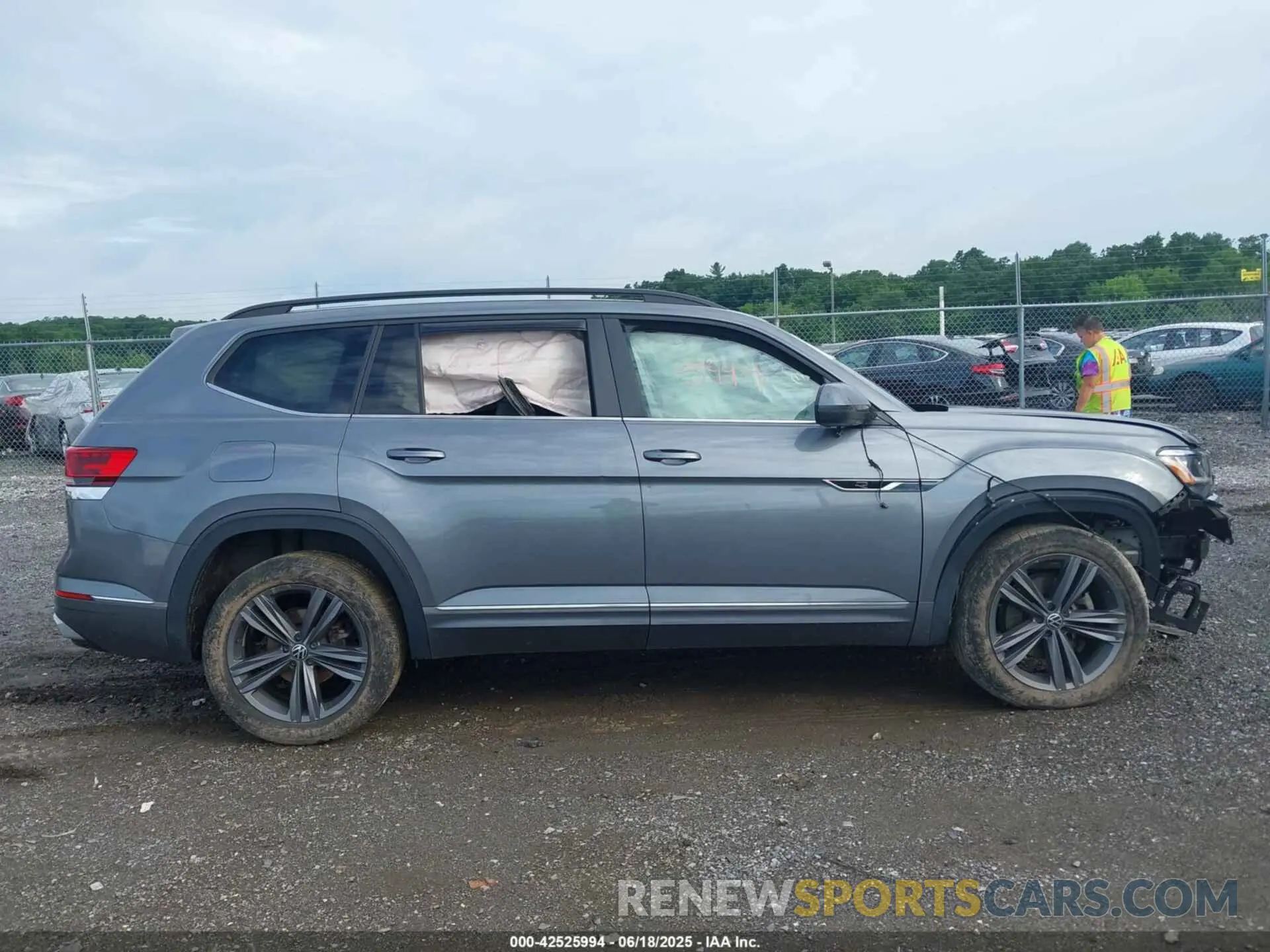 13 fotografías del automóvil dañado 1V2BR2CA5MC607965 VOLKSWAGEN ATLAS 2021