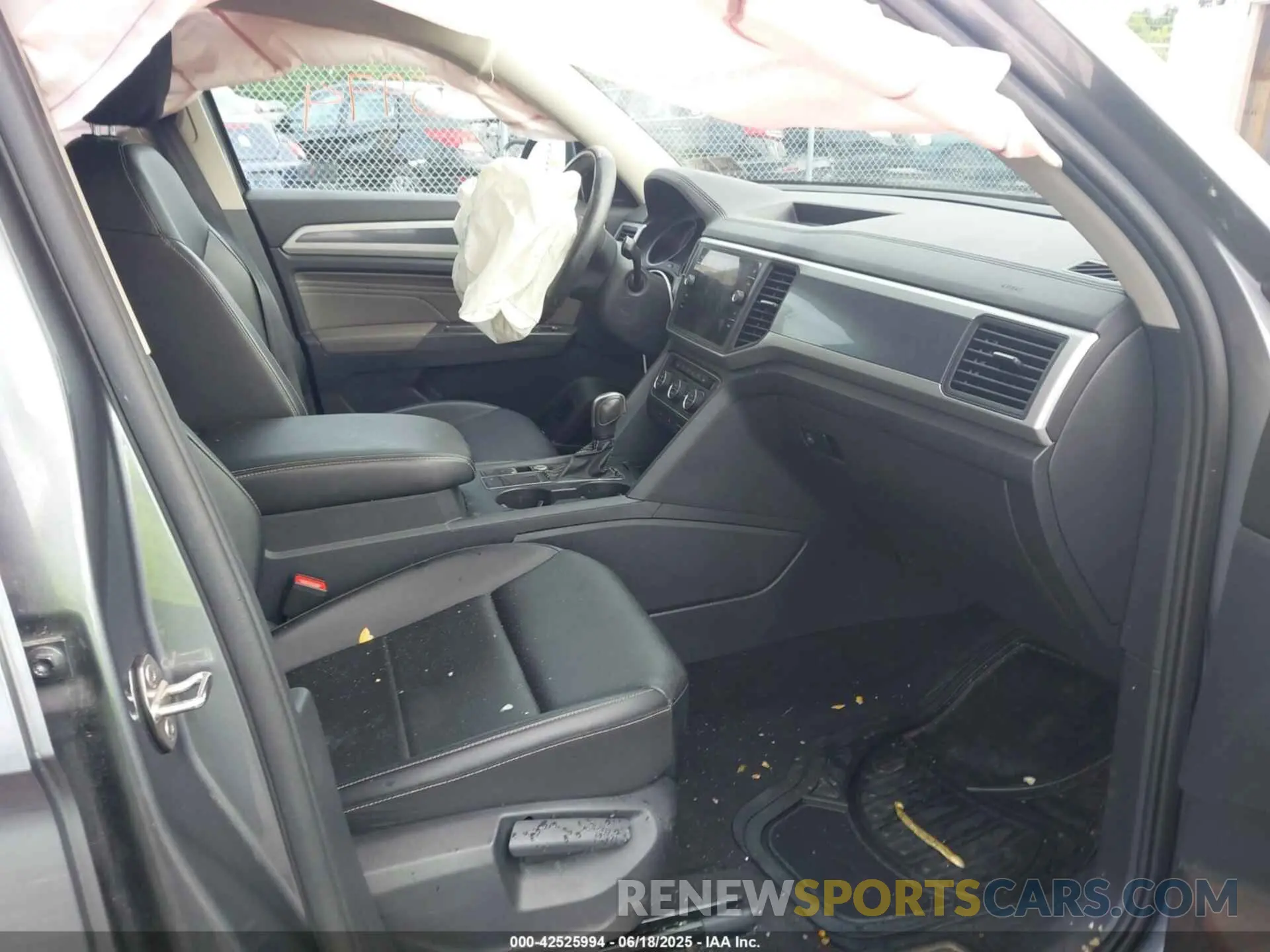 5 fotografías del automóvil dañado 1V2BR2CA5MC607965 VOLKSWAGEN ATLAS 2021