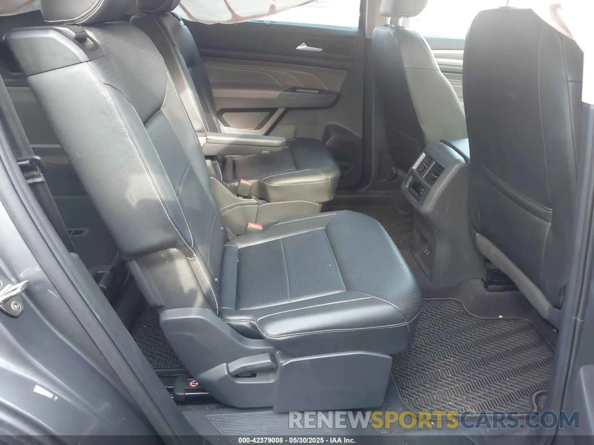 8 fotografías del automóvil dañado 1V2BR2CA8MC577991 VOLKSWAGEN ATLAS 2021