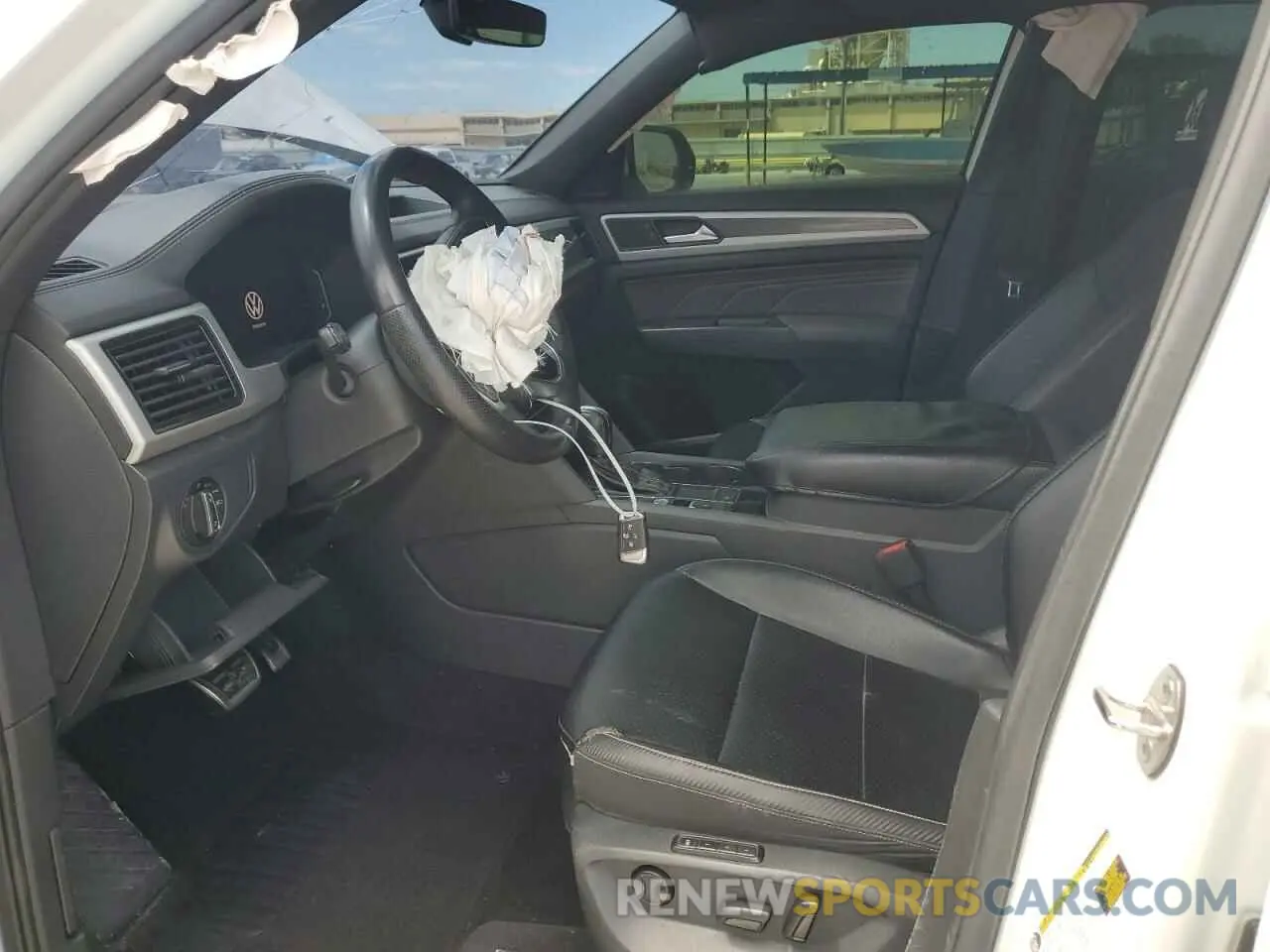 7 fotografías del automóvil dañado 1V2CE2CA9MC221744 VOLKSWAGEN ATLAS 2021