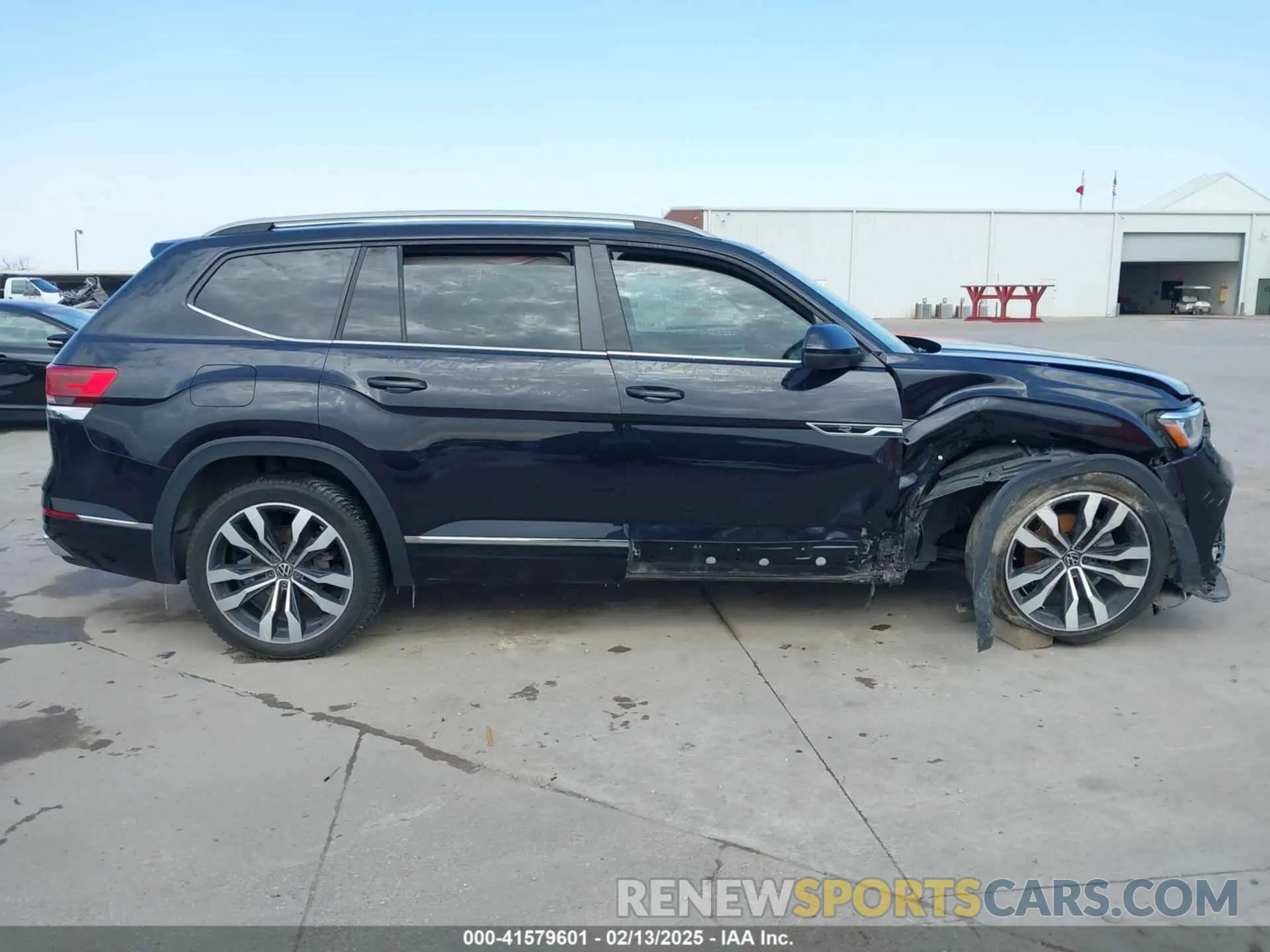 12 fotografías del automóvil dañado 1V2CR2CA7MC599811 VOLKSWAGEN ATLAS 2021