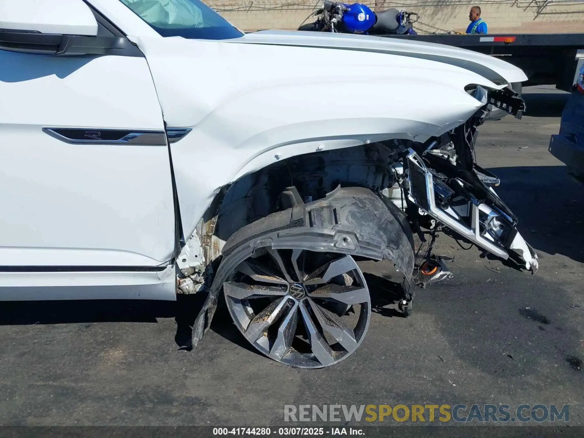 12 fotografías del automóvil dañado 1V2CR2CA8MC551444 VOLKSWAGEN ATLAS 2021