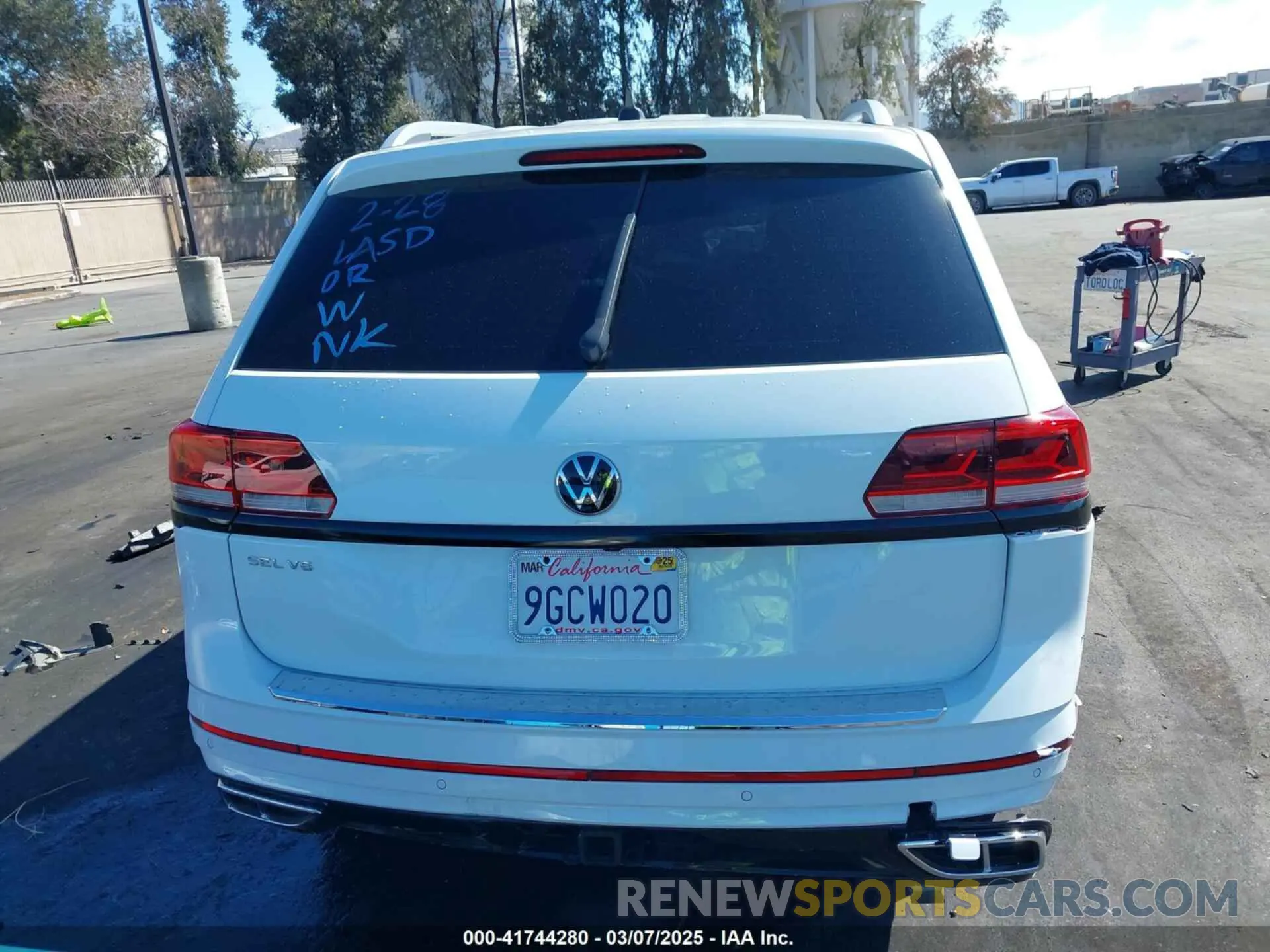 17 fotografías del automóvil dañado 1V2CR2CA8MC551444 VOLKSWAGEN ATLAS 2021