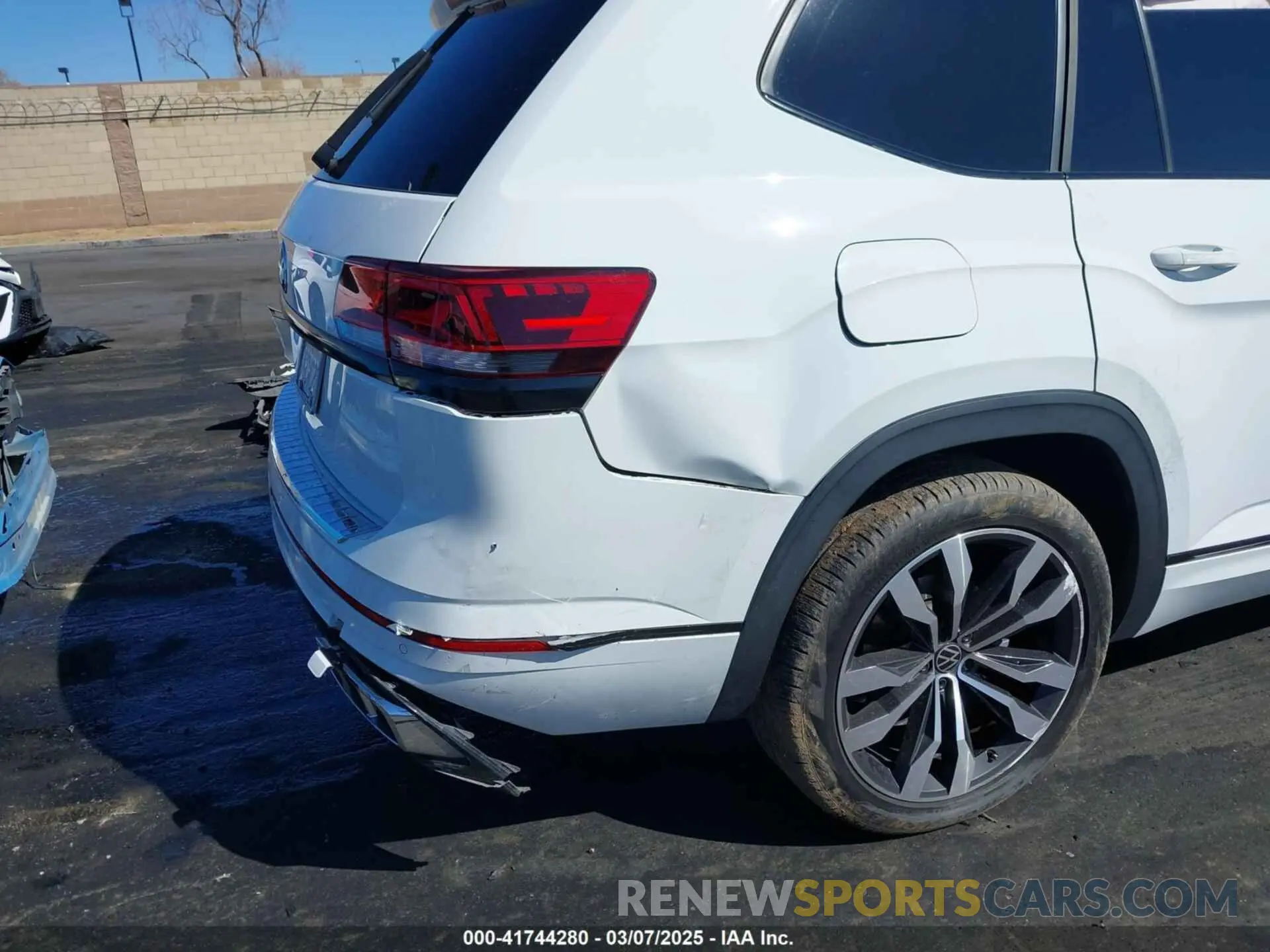 18 fotografías del automóvil dañado 1V2CR2CA8MC551444 VOLKSWAGEN ATLAS 2021